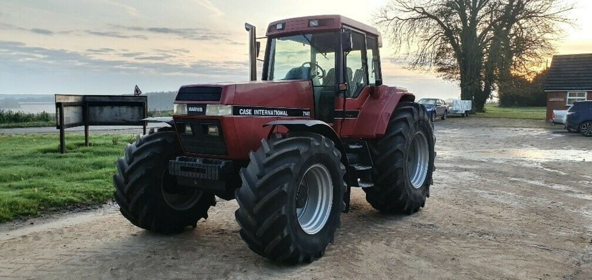 Case Magnum 7140 Tractor - Image 3 of 12