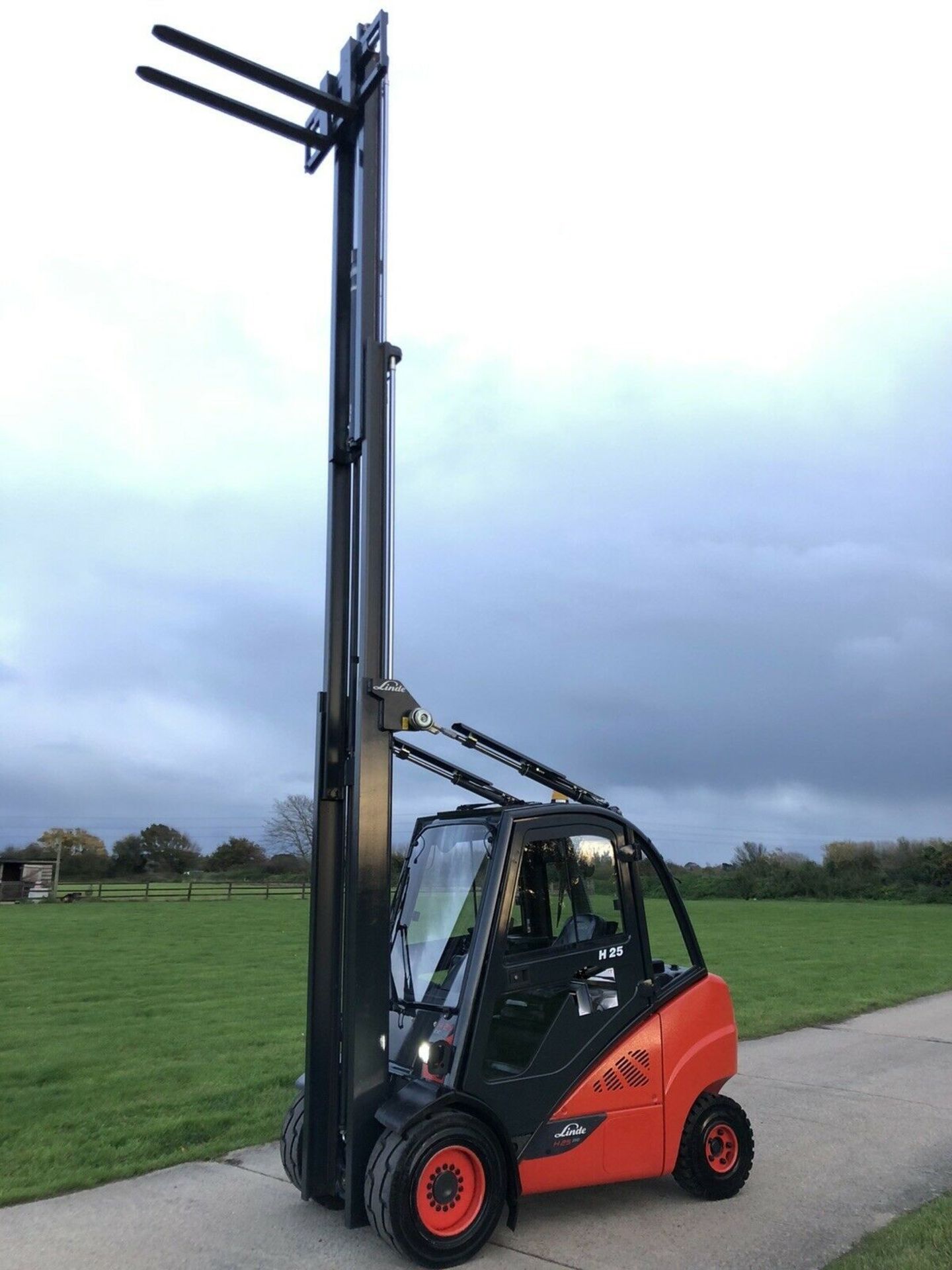 Linde H25d Diesel 2.5 Tonne@600 Load Centres - Image 11 of 11