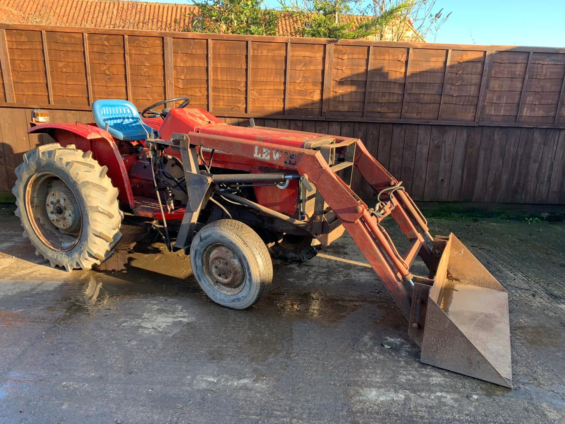 Massey Ferguson 1030 Loader Tractor - Image 8 of 12