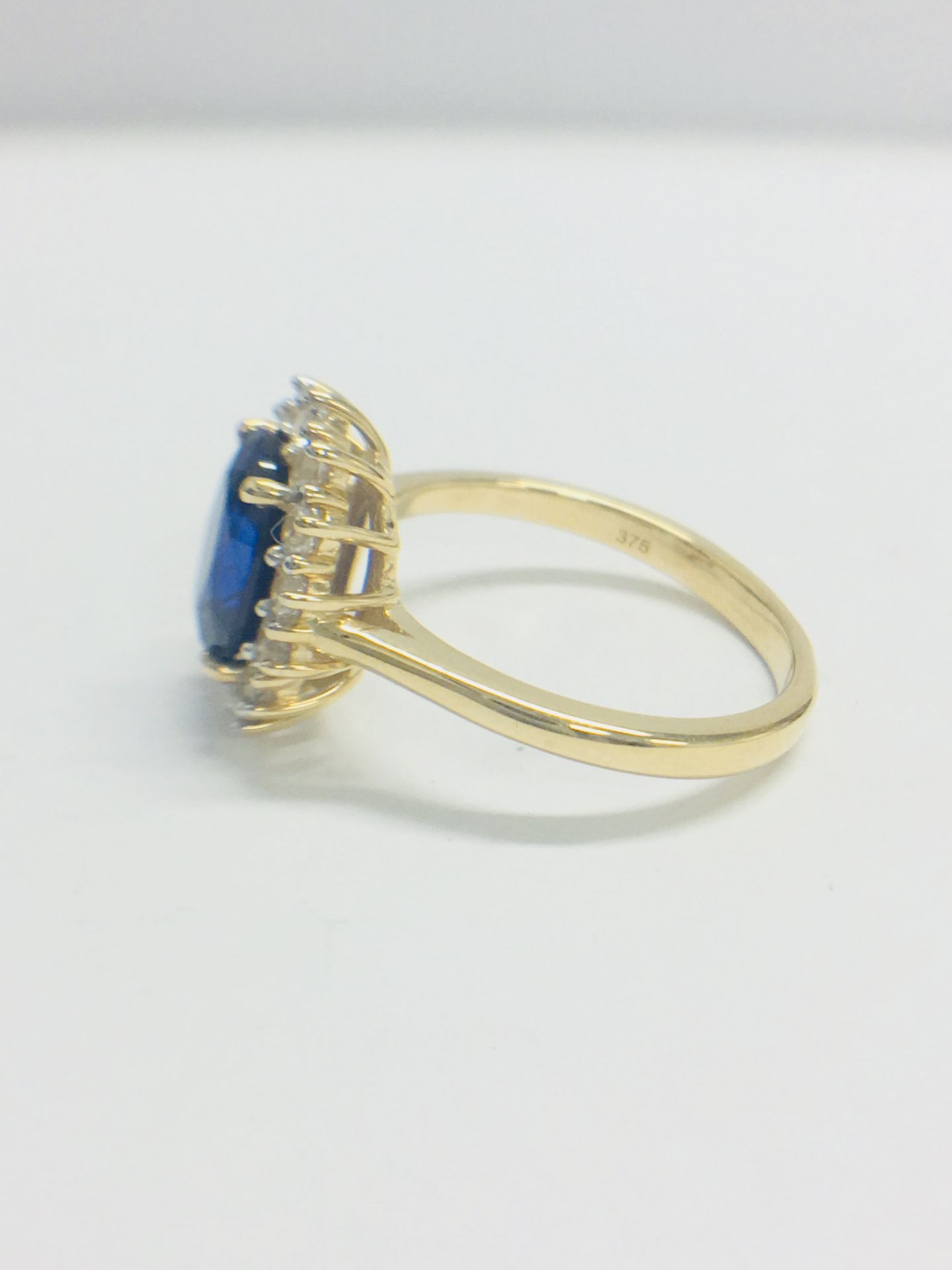 9CT YELLOW GOLD LADIES' RING - Image 3 of 10