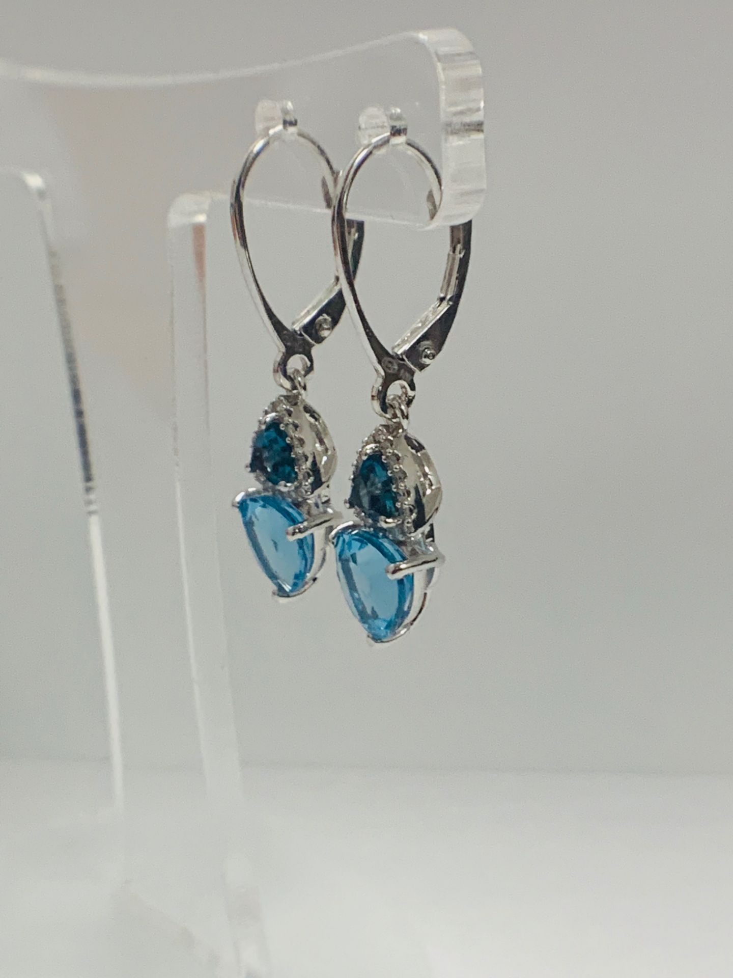 10ct White Gold Topaz and Diamond earrings - Image 5 of 8