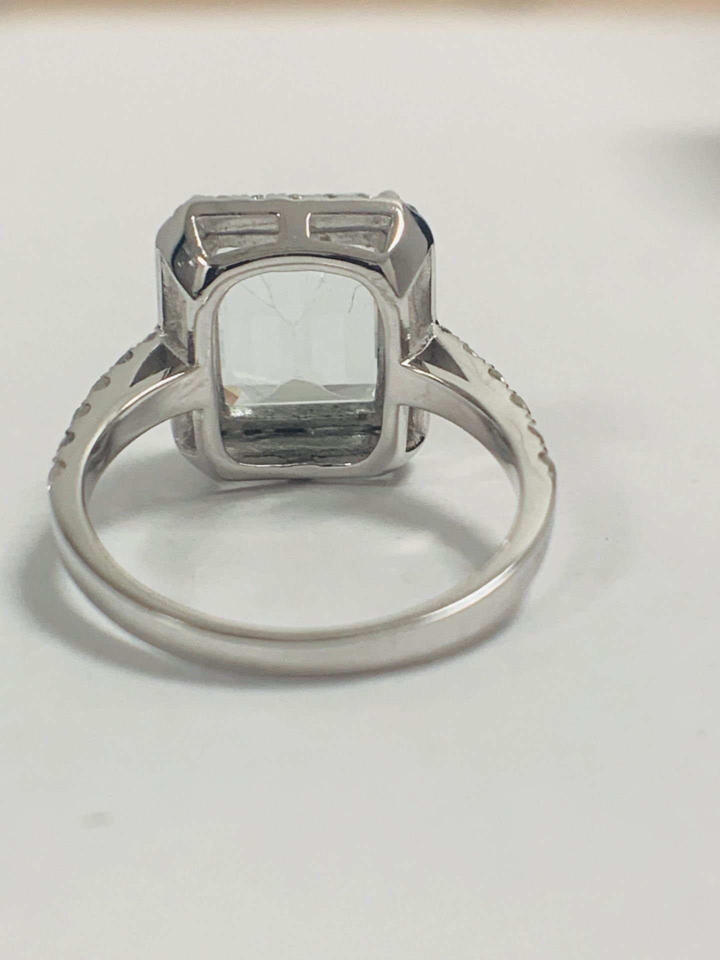 14ct White Gold Aquamarine and Diamond ring - Image 6 of 12
