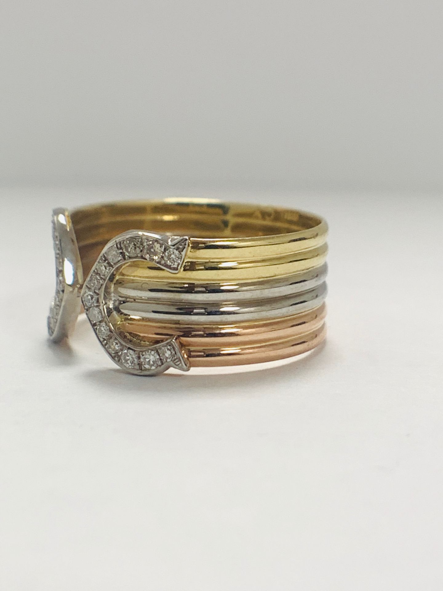 18ct 3 Toned Gold Diamond Chanel Ring - Image 2 of 11