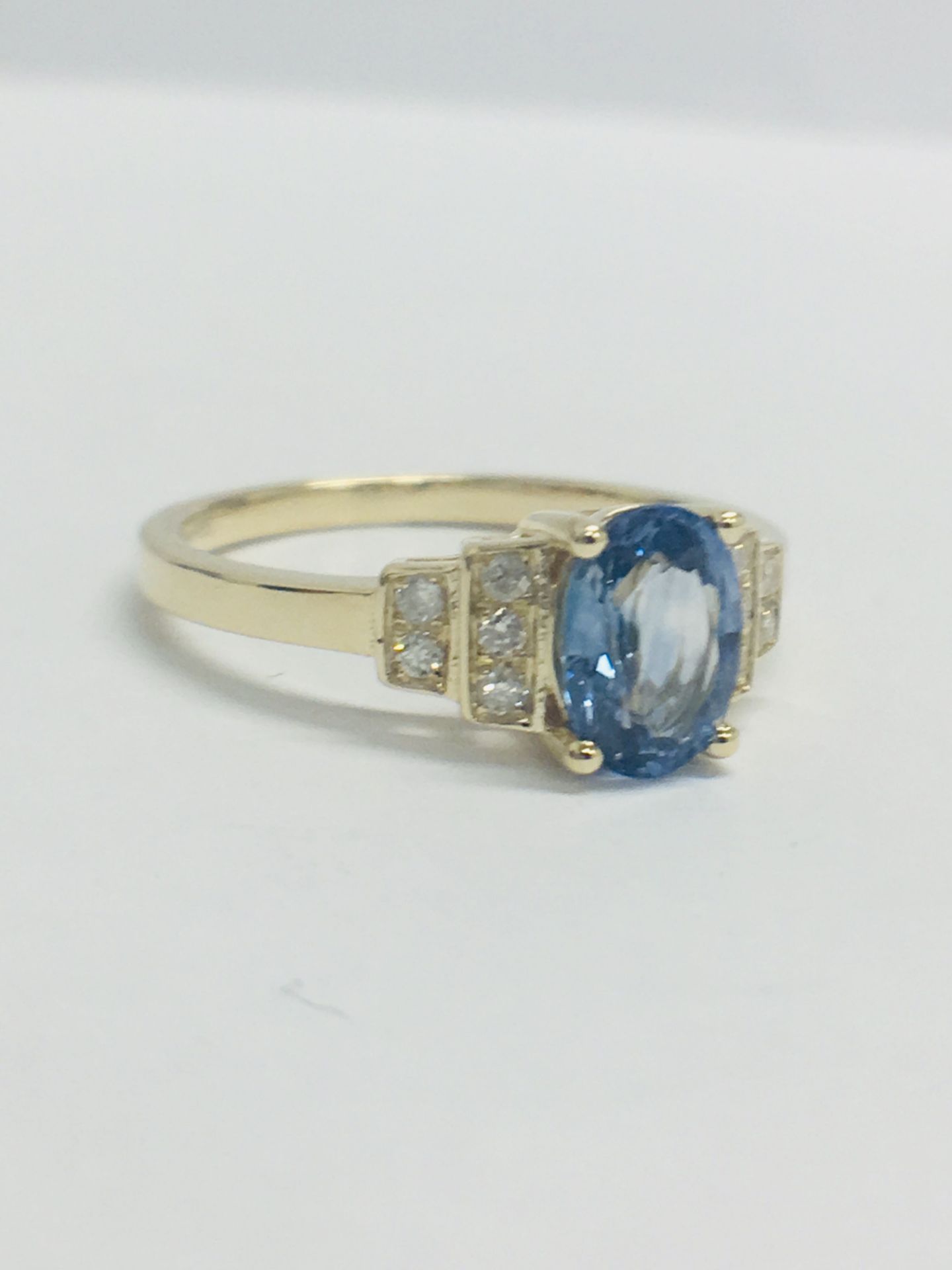 14ct Yellow Gold Sapphire and Diamond Ring. - Image 8 of 10