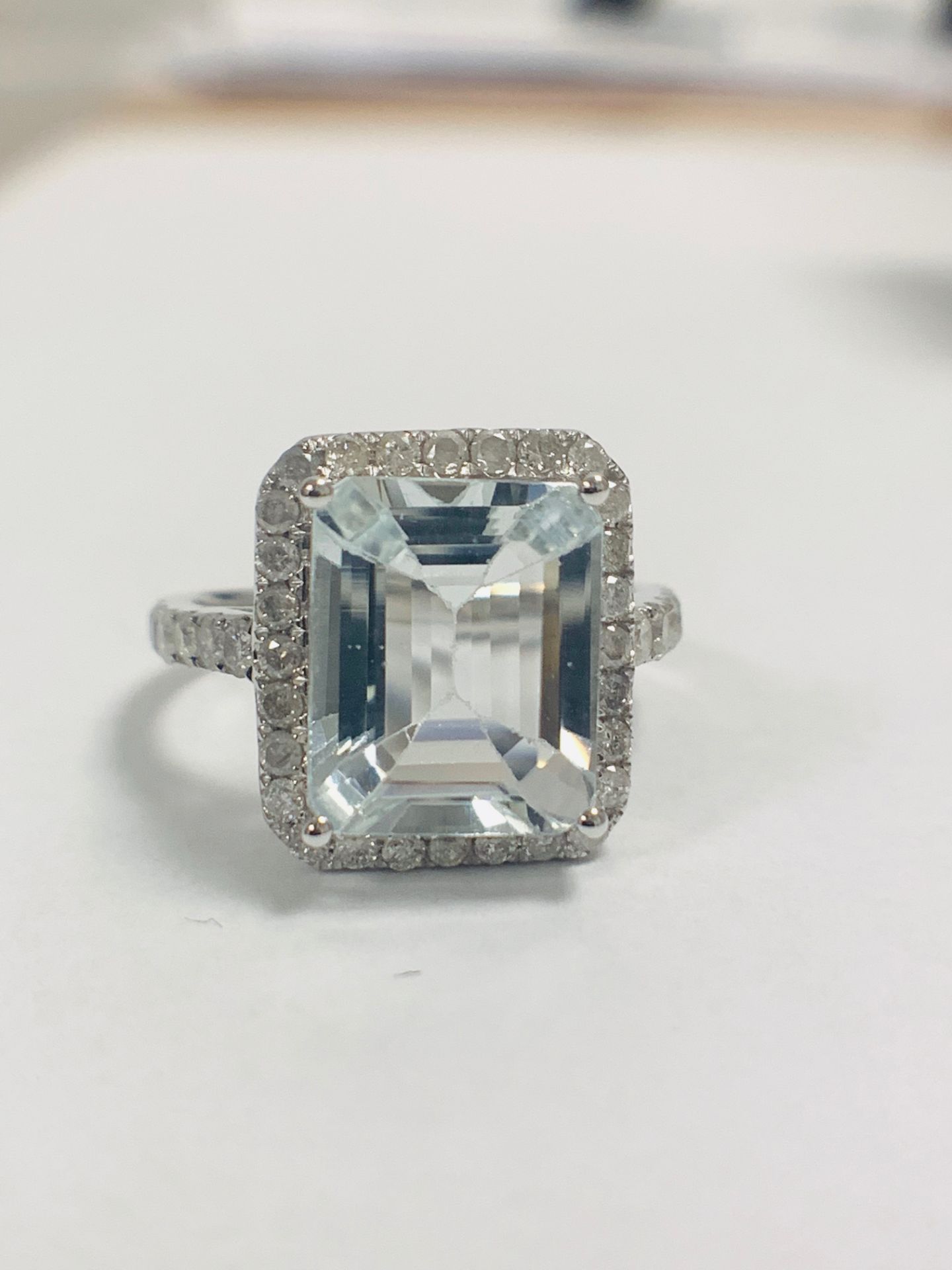 14ct White Gold Aquamarine and Diamond ring