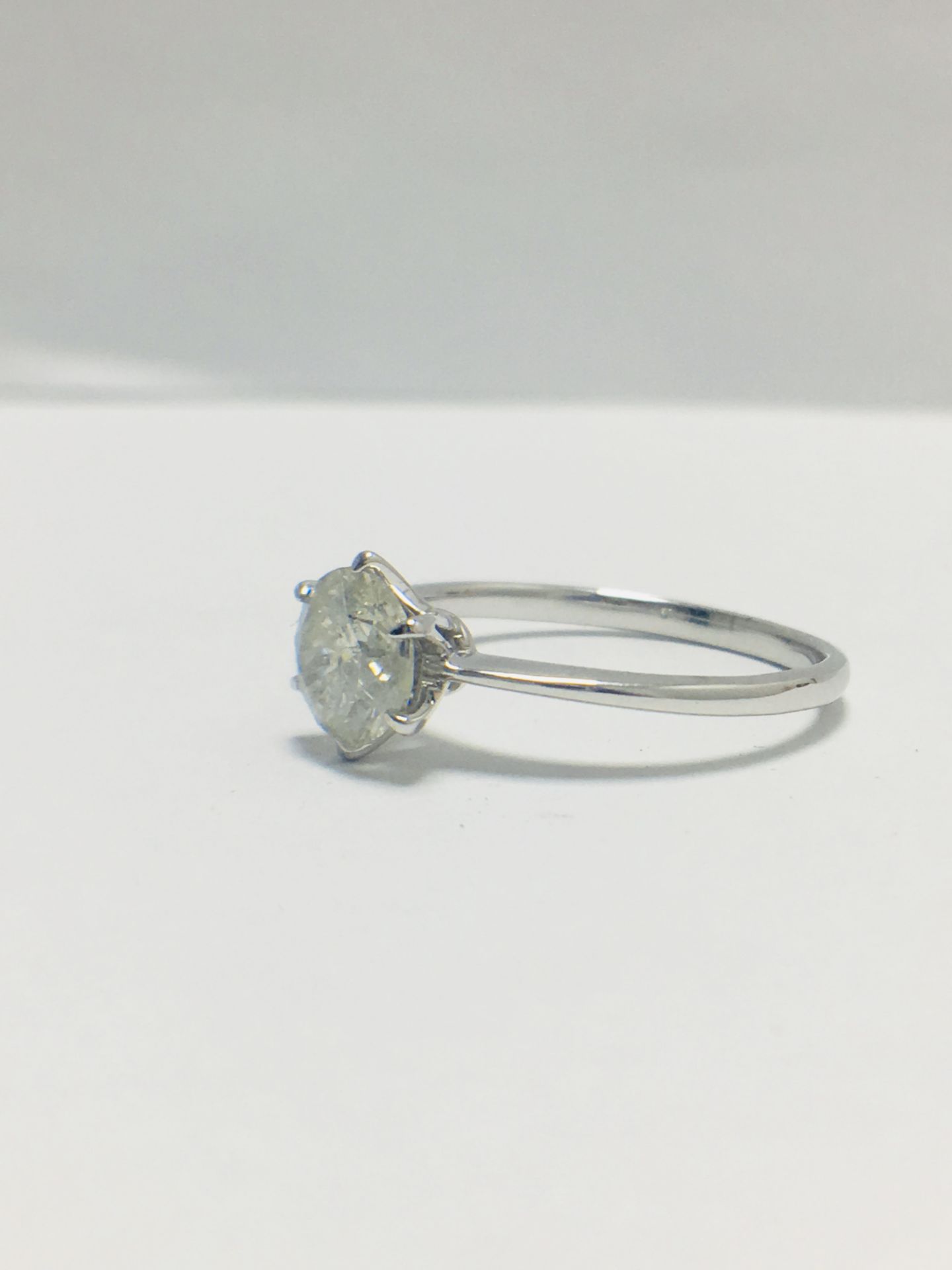 1ct Platinum Diamond Solitaire Ring - Image 2 of 10