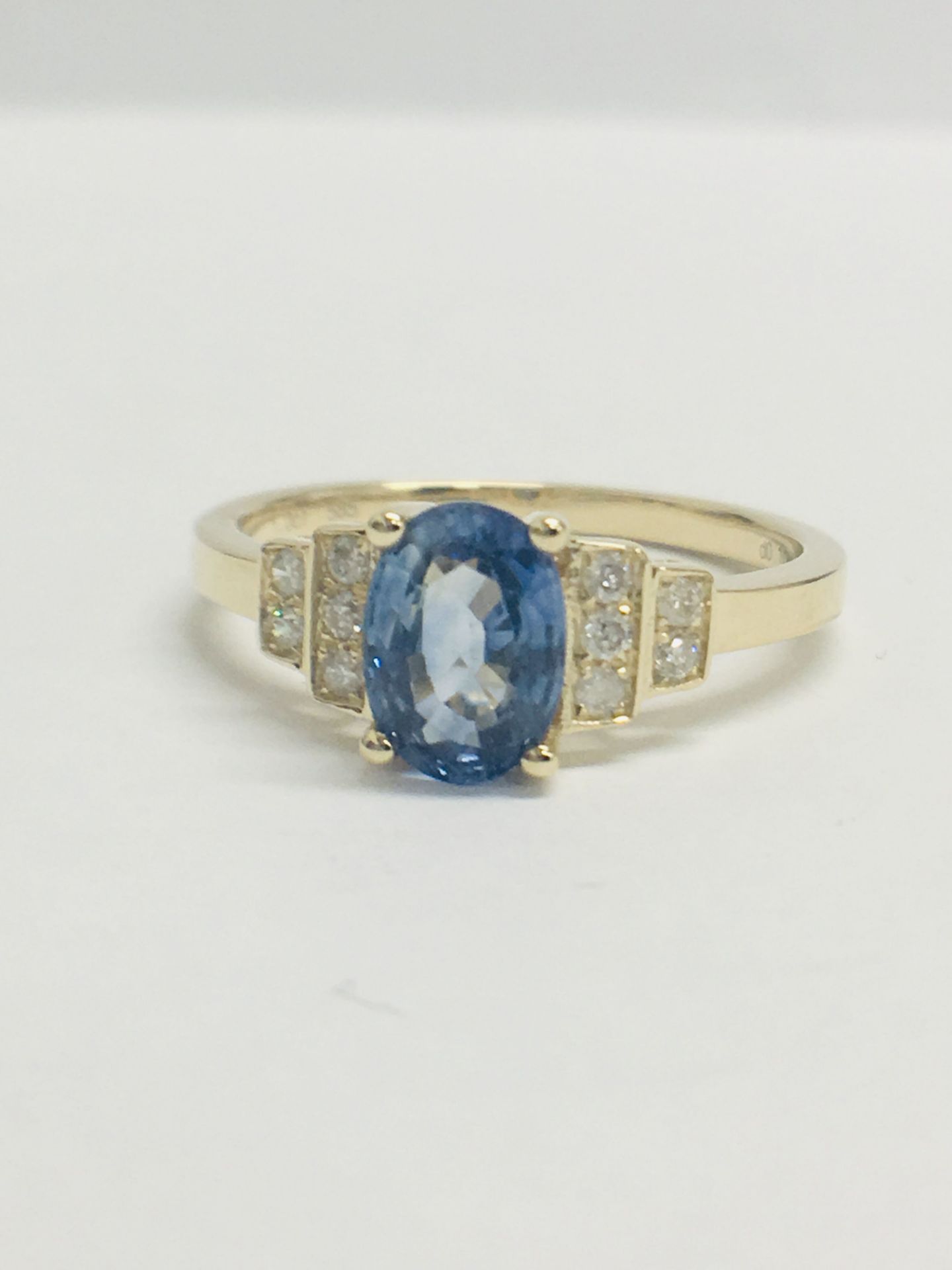 14ct Yellow Gold Sapphire and Diamond Ring.