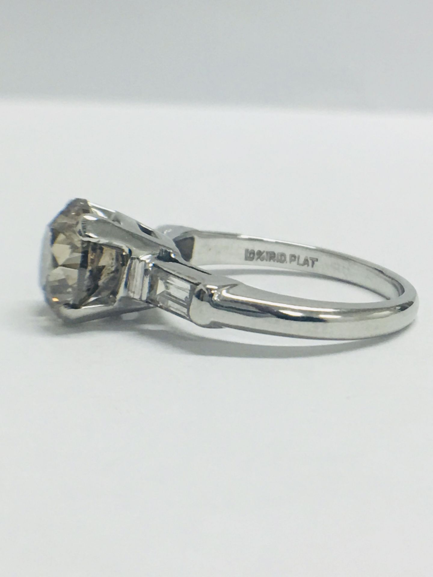 14ct White Gold Diamond Ring. - Image 4 of 9