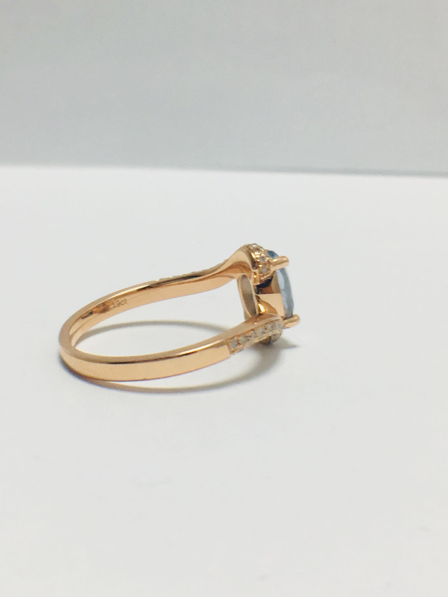 14ct Rose Gold Sapphire and Diamond ring - Image 5 of 9