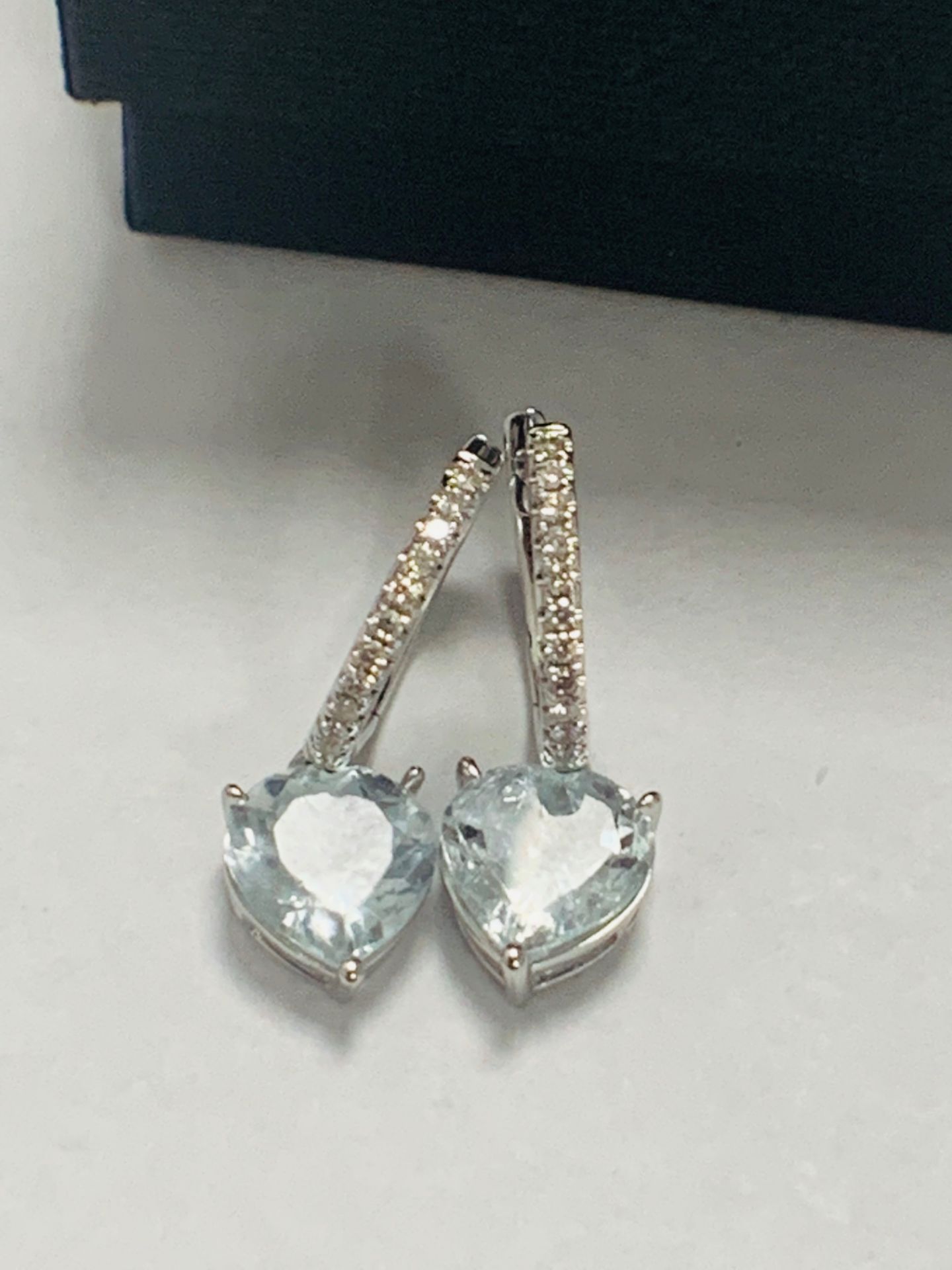 14ct White Gold Aquamarine and Diamond Earrings - Image 5 of 9