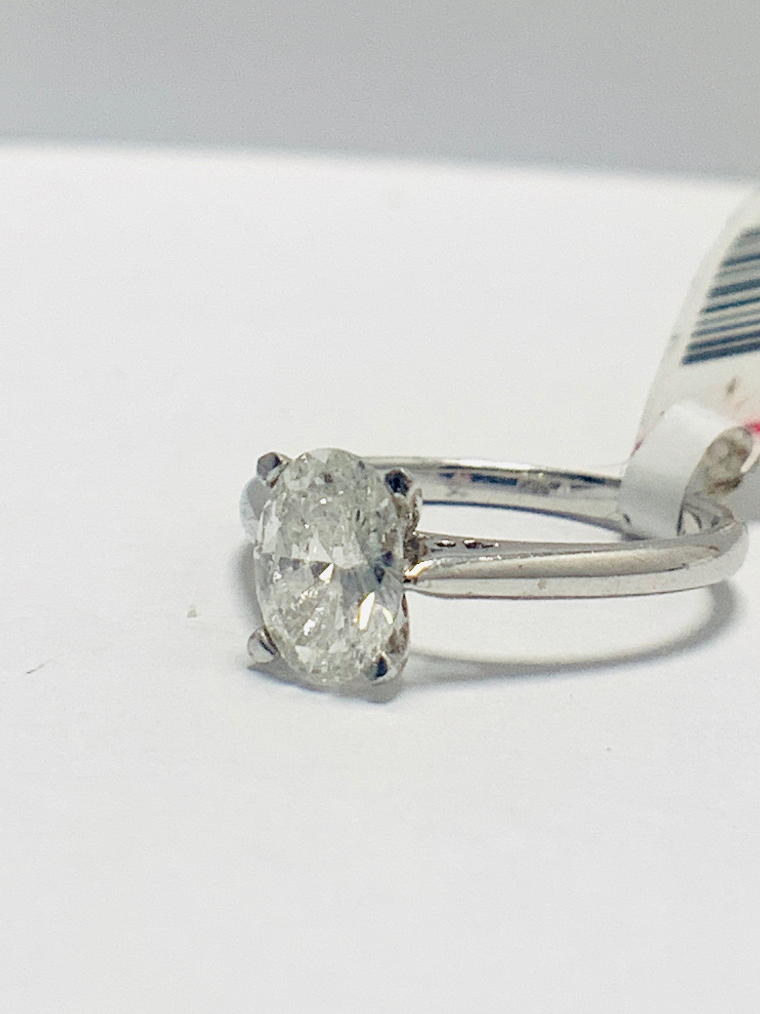 1ct Oval Diamond Solitaire Platinum Ring - Image 2 of 9