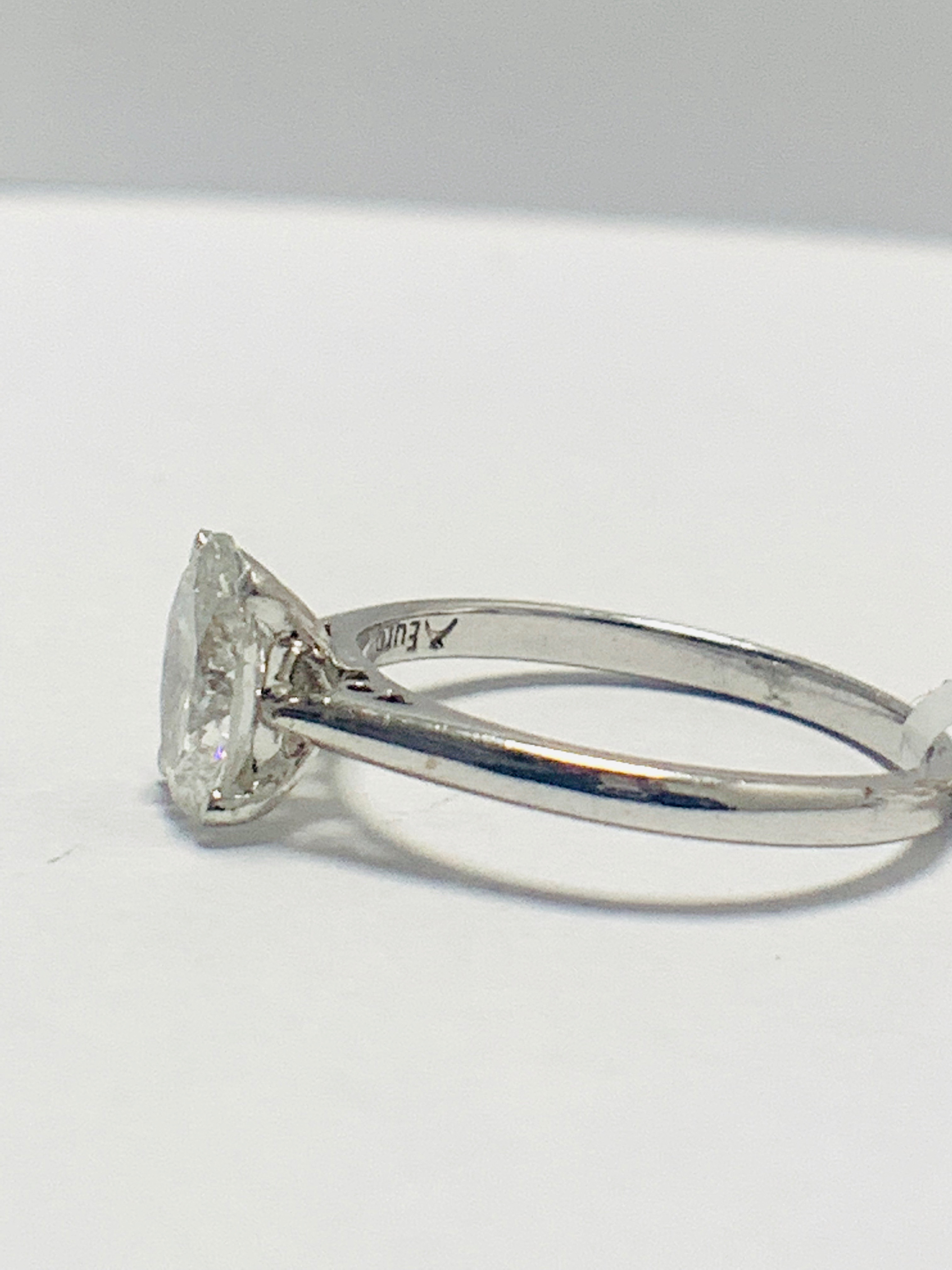 1ct Oval Diamond Solitaire Platinum Ring - Image 3 of 9