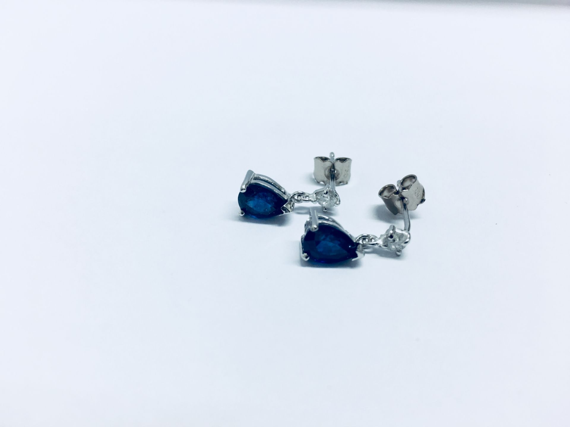 0.70Ct Drop Style Earrings. - Image 2 of 4