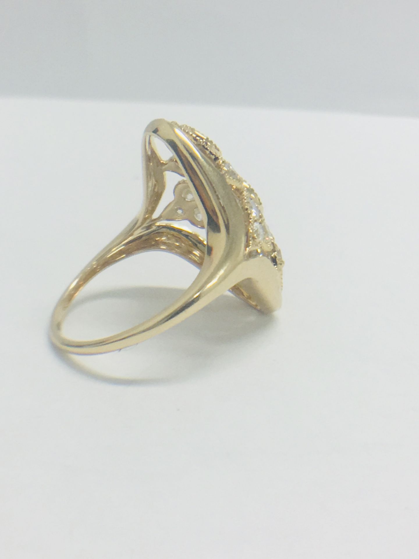 14Ct Yellow Gold Diamond Ring. - Image 5 of 10