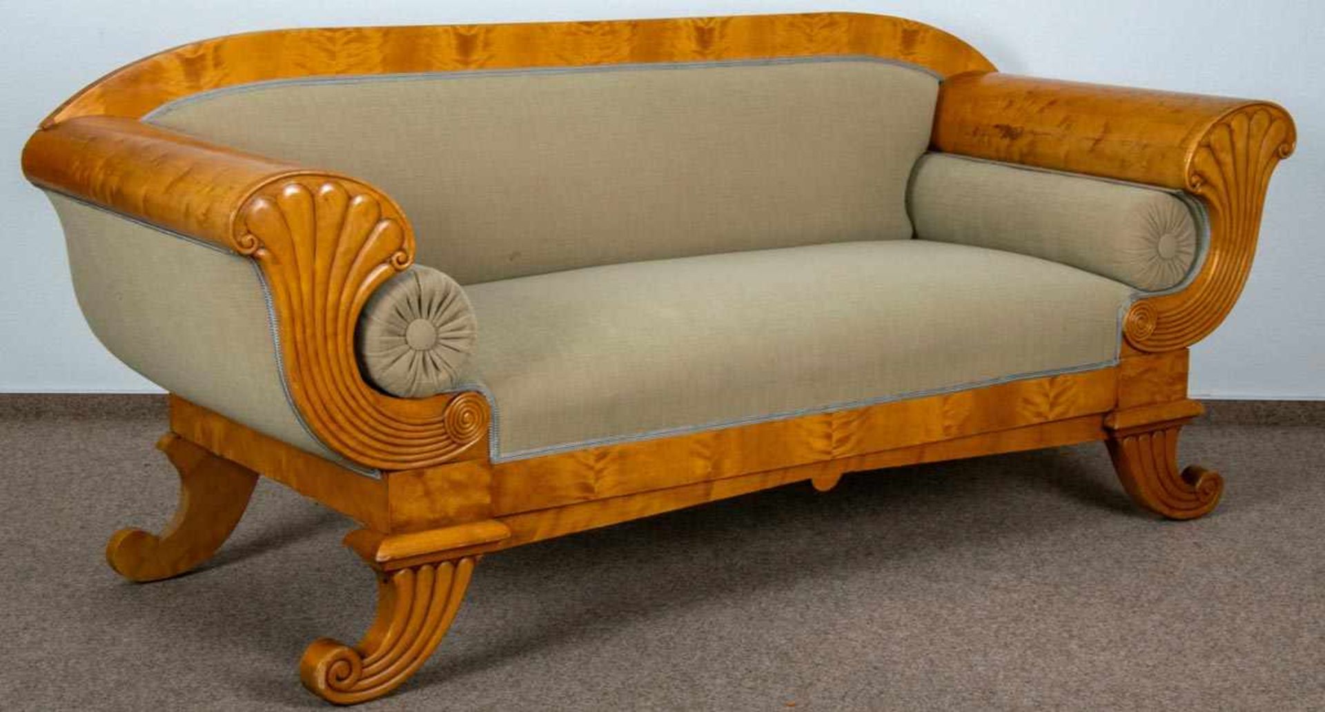 Elegantes Sofa. Biedermeier, Schweden um 1920/30. Birke massiv & furniert. Schöner, gepflegter - Image 2 of 7