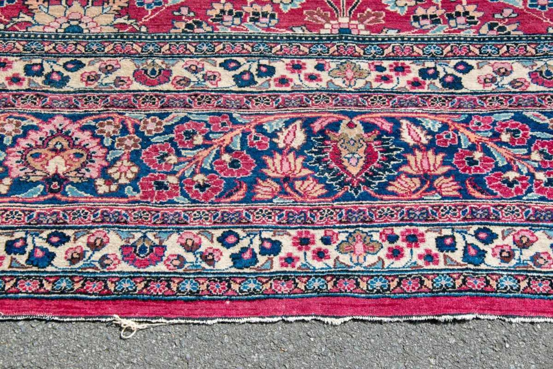 Großer SAROUGH Teppich, Iran um 1960/70, ca. 310 x 385 cm. Geringe Alters-, Gebrauchs- & - Bild 6 aus 8