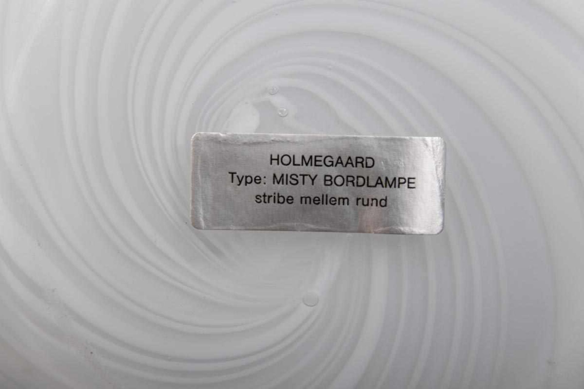 Tischlampe "MISTY BORDLAMP" - Holmegaard, Schlierenglaskorpus mit aufgesetzter Lampenfassung mit - Bild 5 aus 6