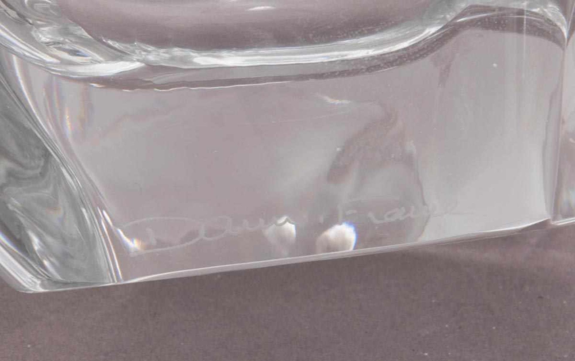 Längsovale, dickwandige Glasschale, seitlich signiert "Daum - France" Ca. 21 x 60 x 14,5 cm. - Bild 4 aus 4
