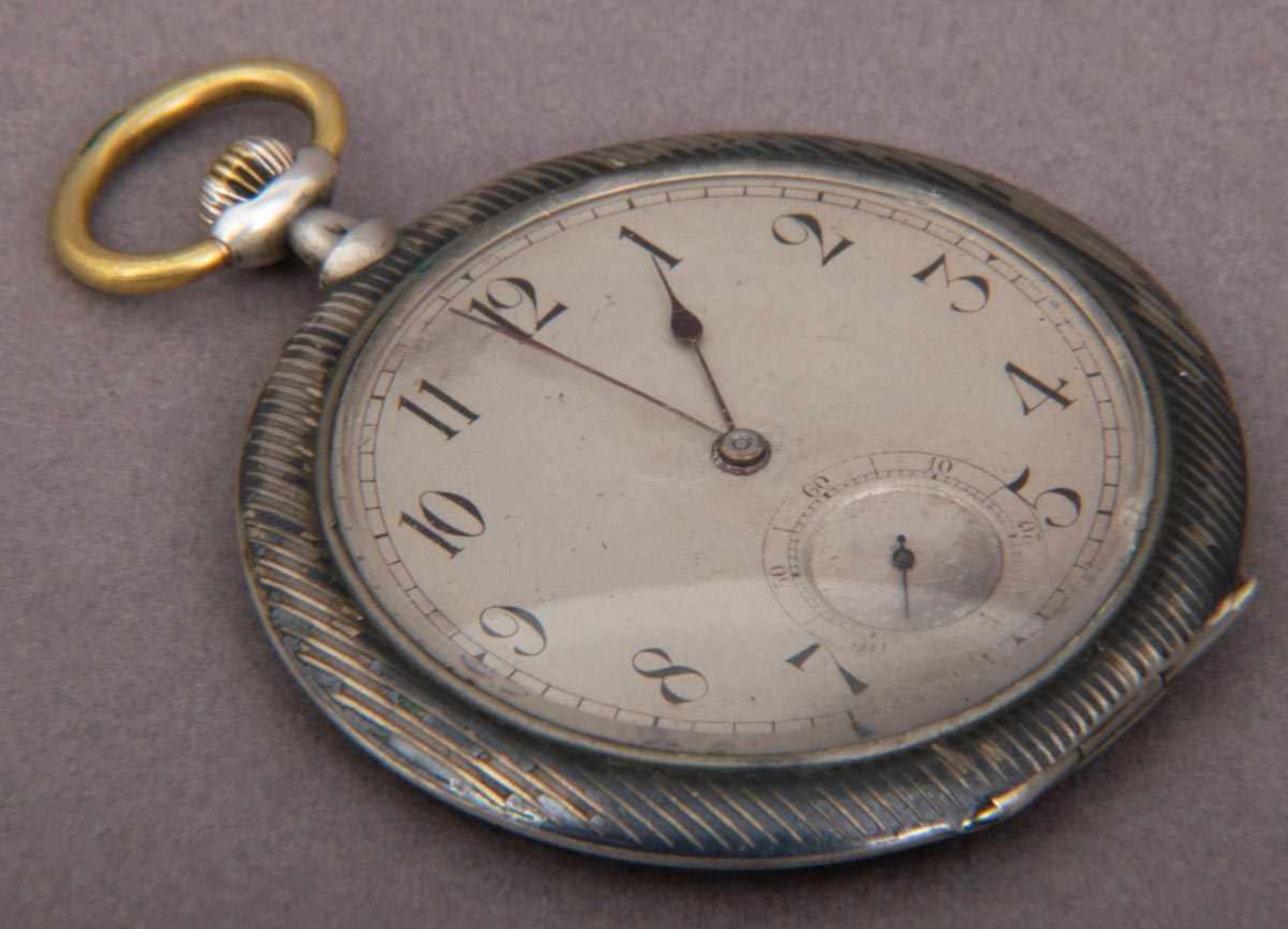 Elegante Frackuhr, flache Herrentaschenuhr, MOVADO, Gehäuse in Silber Niello-Technik (stellenweise - Image 4 of 4