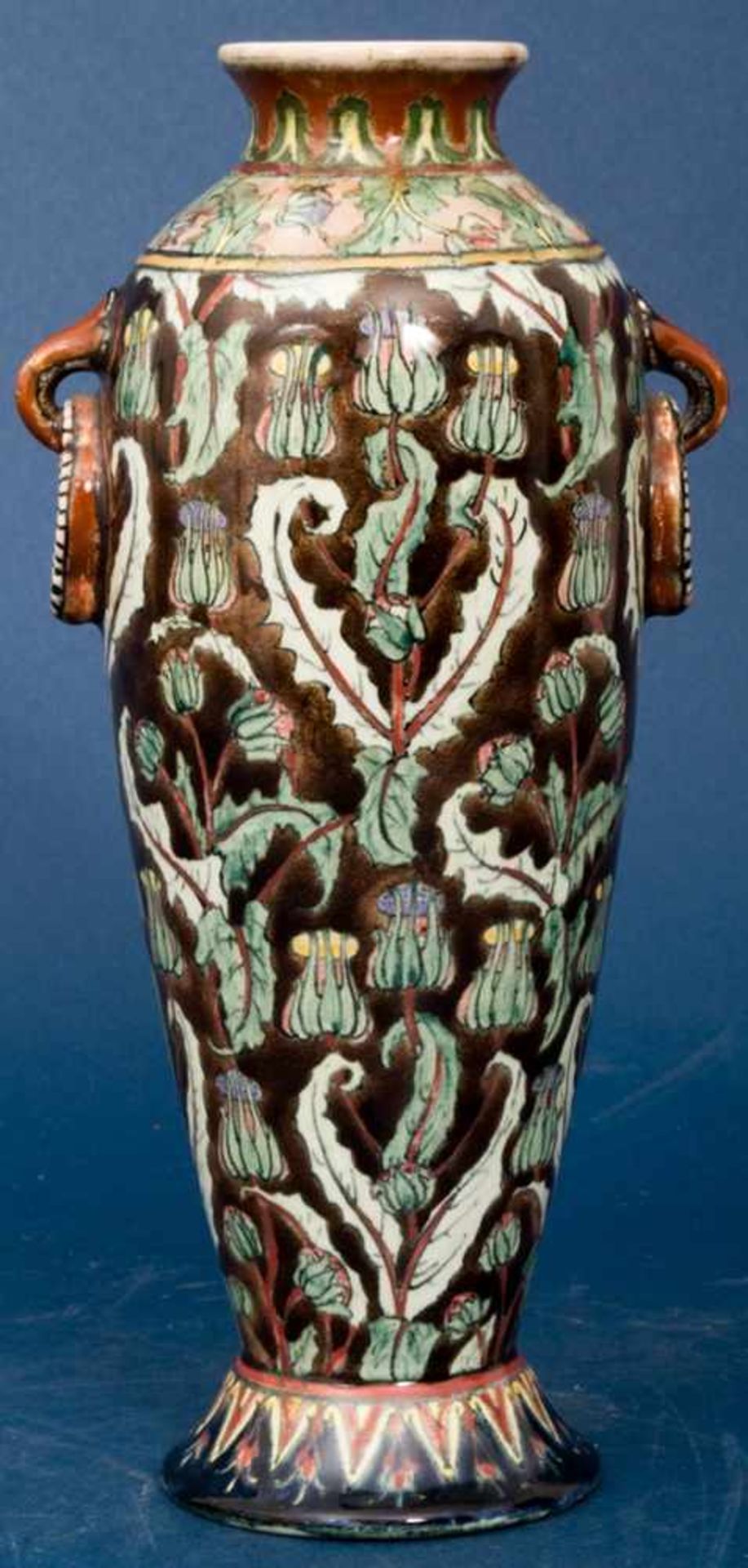 Dekorative Ziervase "Royal Bonn", Historismus 19./20. Jhdt., Höhe ca. 25 cm. Schöner Erhalt.- - -