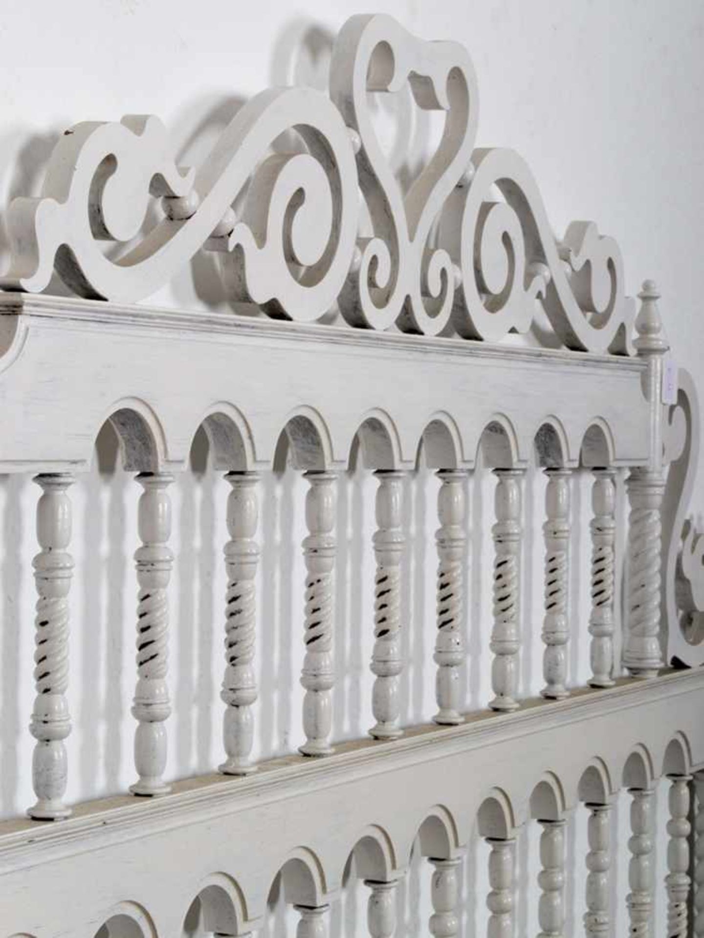 Romantisches Doppelbett im "Hacienda"-Stil/"Finca"-Stil, Hartholz mit gedrechseltem & ausgesägtem - Bild 8 aus 9