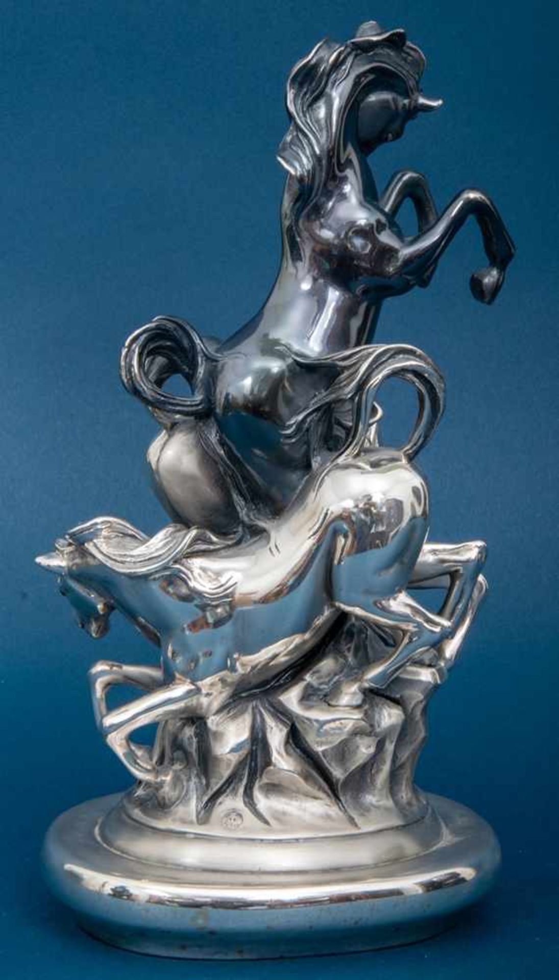"Stürmische Rösser", Italien Ende 20. Jhd., aus der italienischen Silberschmiede "Ottaviani", am - Bild 4 aus 7
