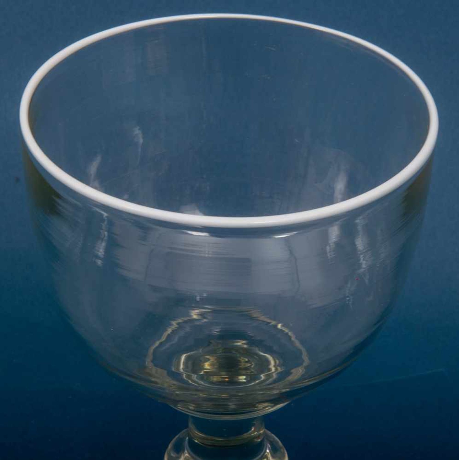 "Berliner Weiße" - Glas mit weißem Lippenrand; Höhe ca. 22 cm, Durchmesser ca. 14 cm.- - -20.00 % - Bild 3 aus 5