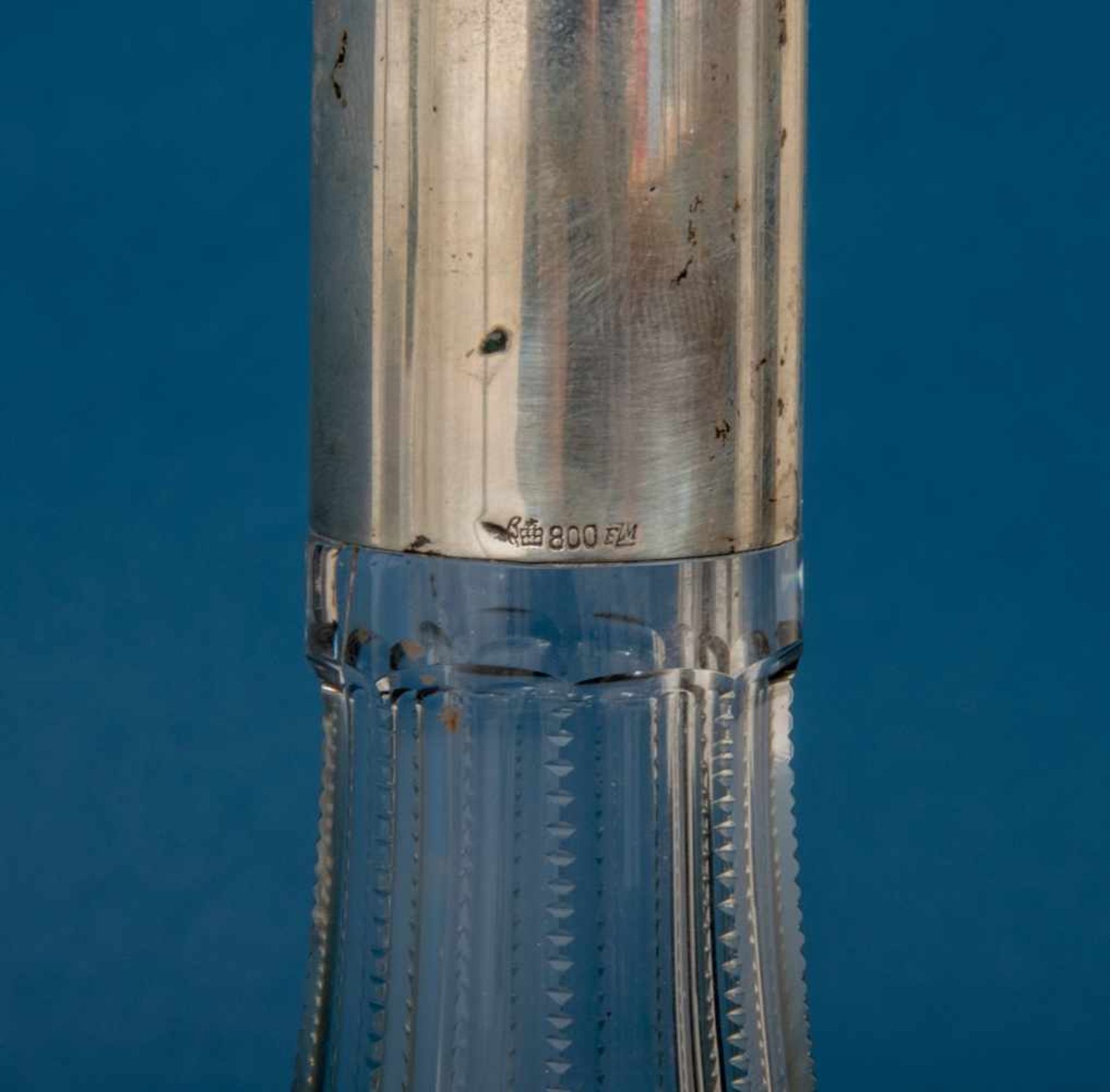 Kristallglaskaraffe mit 800er Silbermontur, geschliffener Kristallglaskorpus & Stöpsel. Höhe ca. - Image 6 of 7