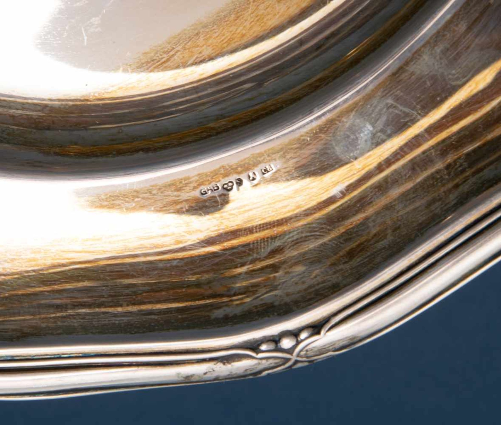 5teiliges Konvolut versch. schwedischer Silberteile, bestehend aus je 1 x Teesieb, Gebäckzange & - Bild 8 aus 11