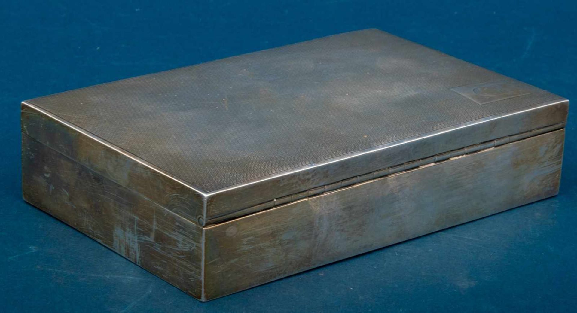 Tabaksdose, Birmingham, Sterlingsilber, ca. 14,5 x 9 x 4 cm. Schöner Erhalt.- - -20.00 % buyer's - Bild 2 aus 8