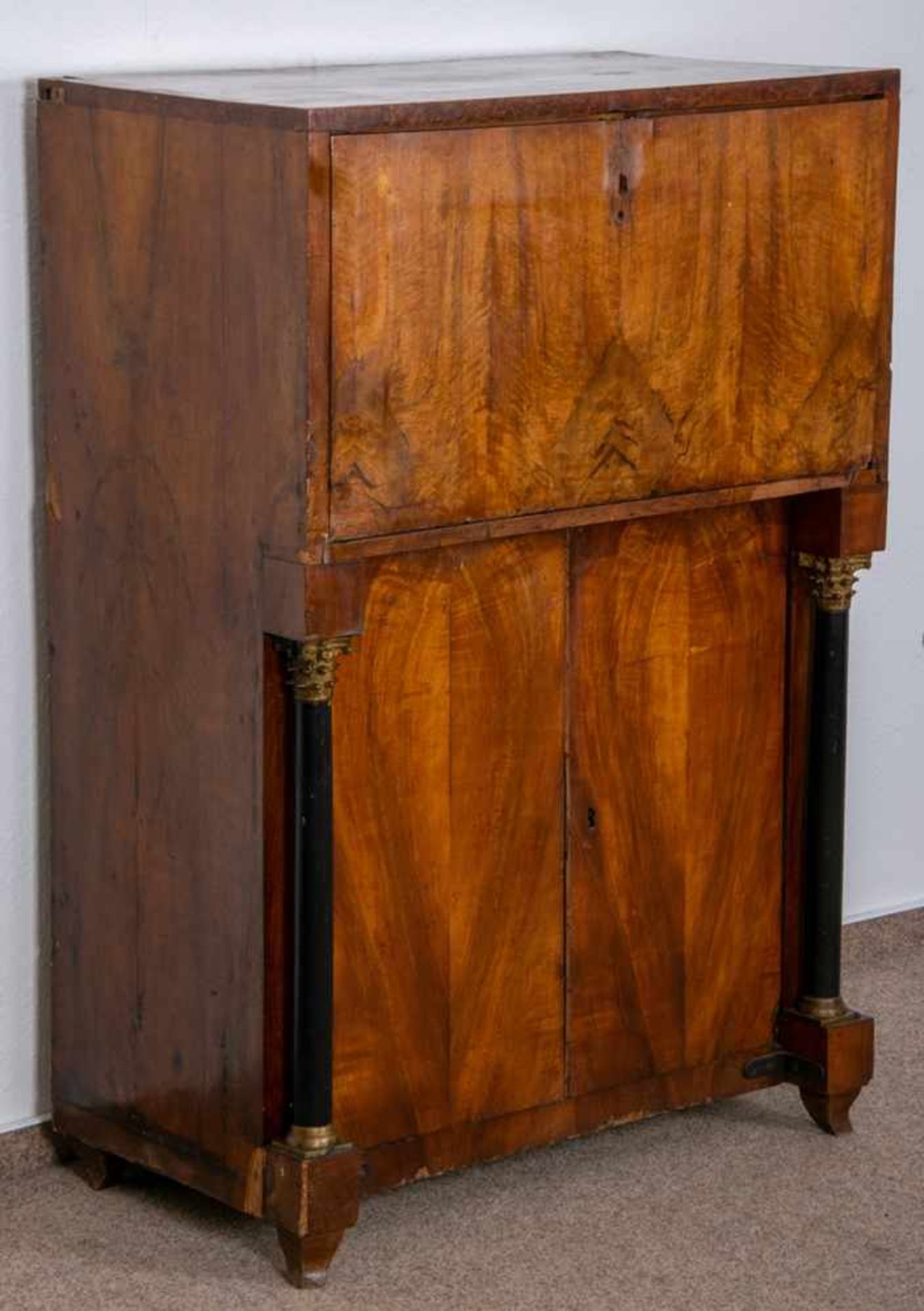 Außergewöhnlicher kleiner Damensekretär, süddeutsch/österreichisches Biedermeier um 1800/20, - Bild 4 aus 8