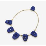 Historisches Collier mit Lapislazuli-StiefmütterchenblütenUSA, 1920er-1930er Jahre Fassungen: