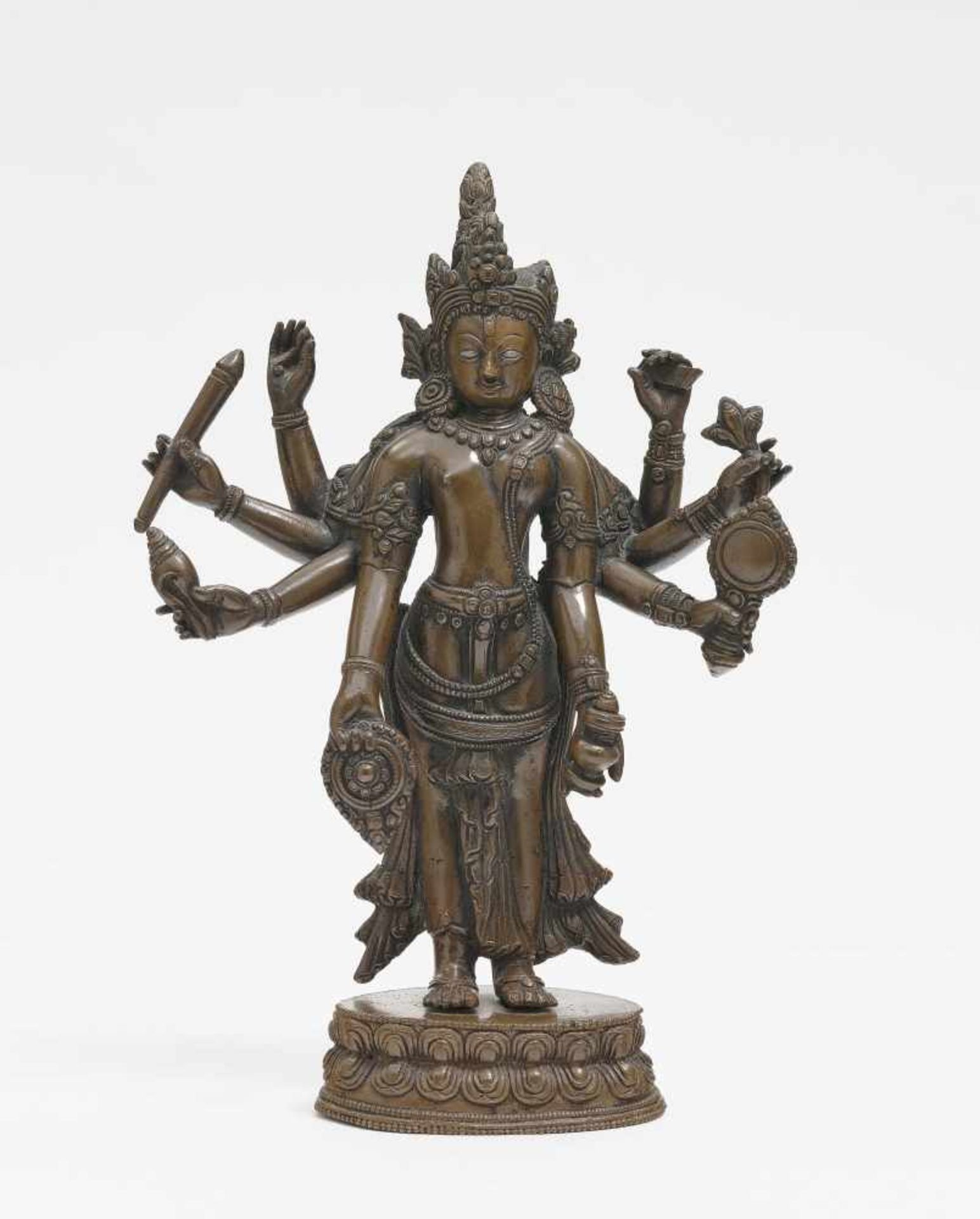 Achtarmige buddhistische Gottheit (Amoghapasha Lokeshvara) Nepal, wohl 19. Jh. Kupferbronze. Auf