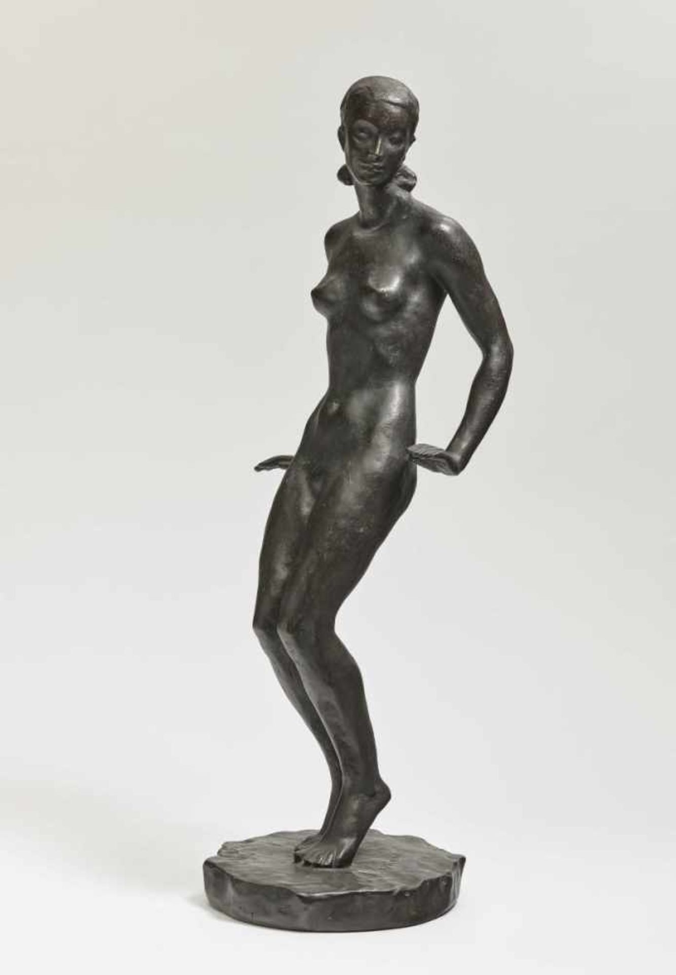 Klimsch, Fritz1870 Frankfurt a. M. - 1960 FreiburgTänzerin (Tanzende). 1936Bronze mit schwarzbrauner - Bild 2 aus 3