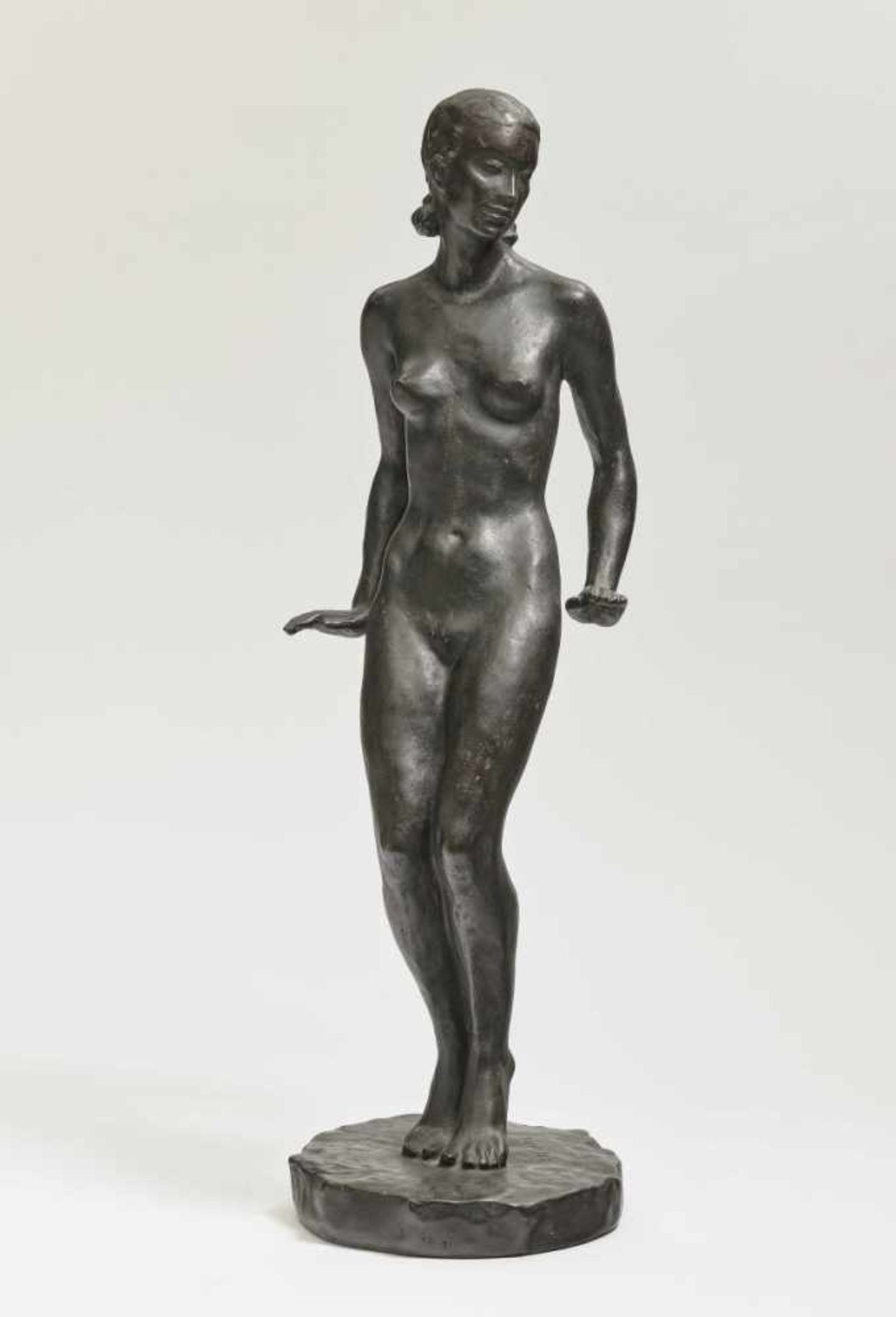 Klimsch, Fritz1870 Frankfurt a. M. - 1960 FreiburgTänzerin (Tanzende). 1936Bronze mit schwarzbrauner