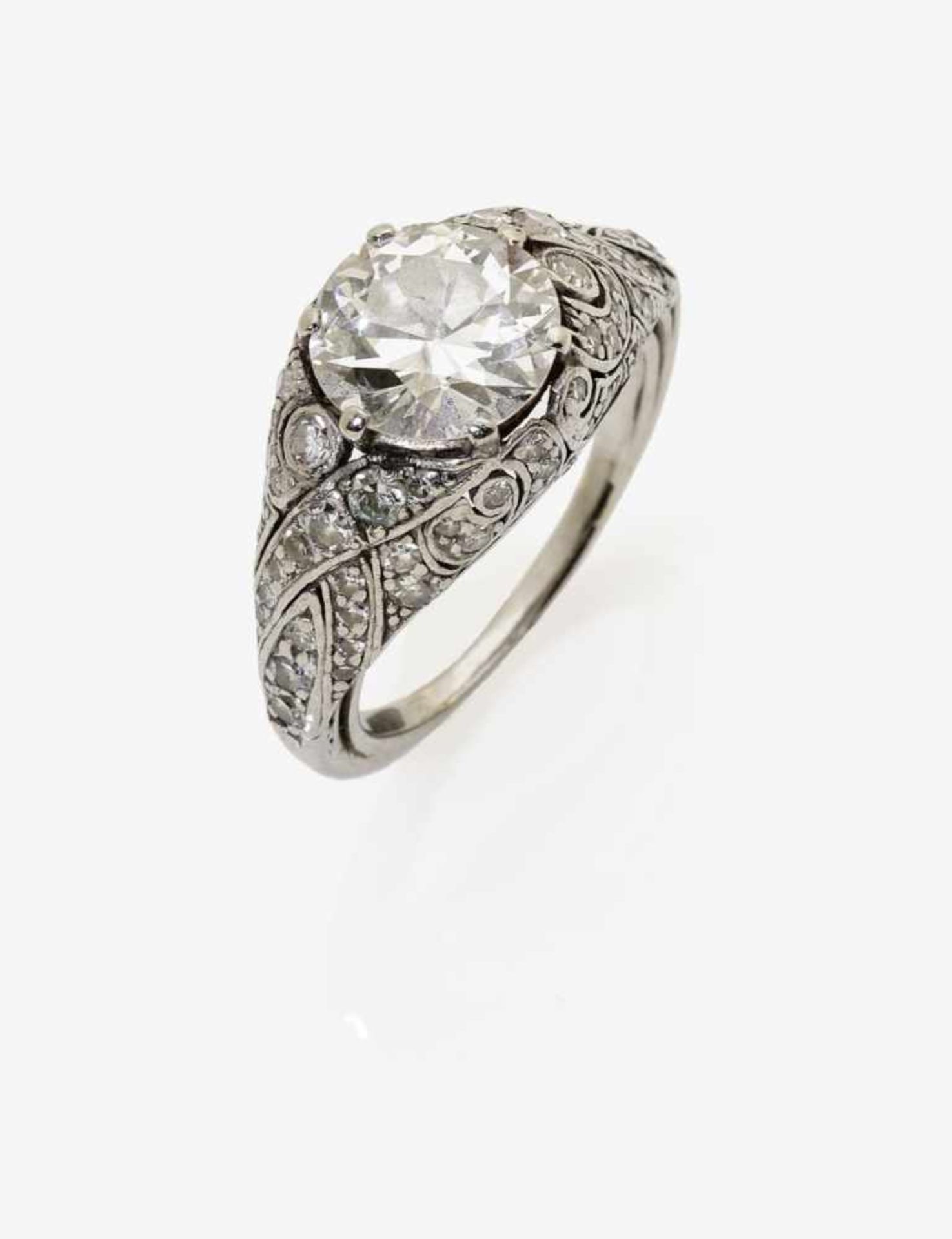 A Diamond RingGermany, circa 1910 Platinum, tested. 1 old-brilliant-cut diamond of circa 2.2