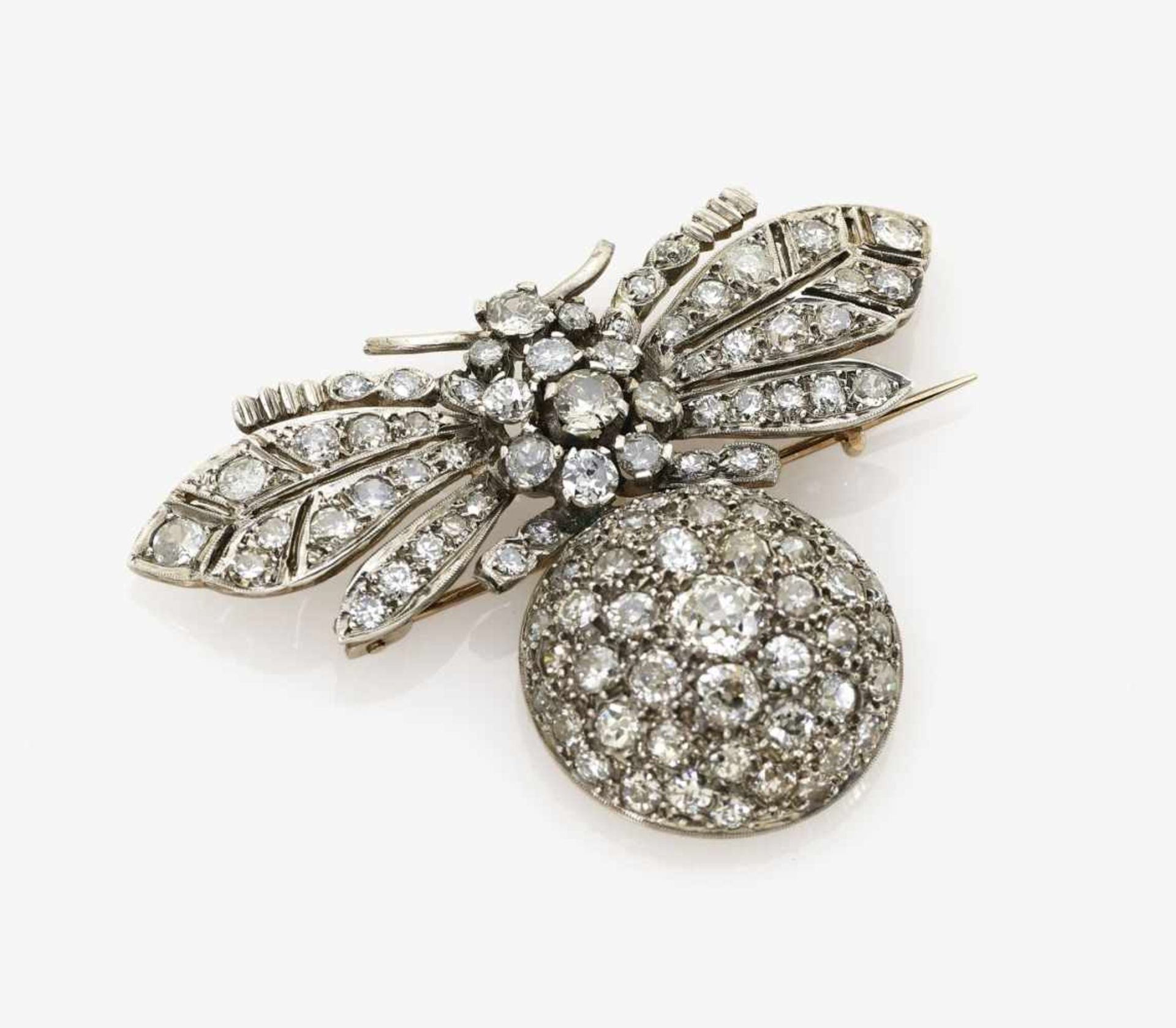 A Diamond Bee BroochUSA, 1875-1910 14K rose gold (585/-) and silver, tested. Circa 96 diamonds in