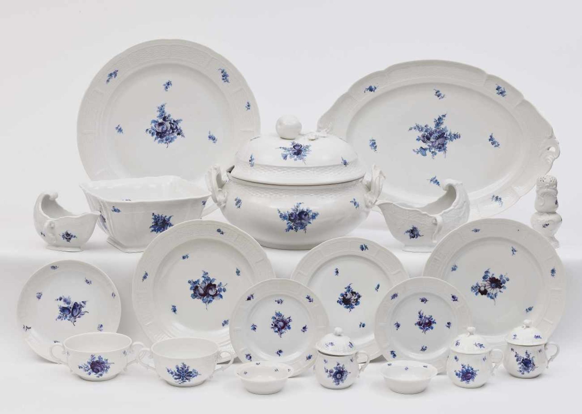 A 102-piece serviceNymphenburg Porcelain. Impressed marks and maker's marks. A few parts with