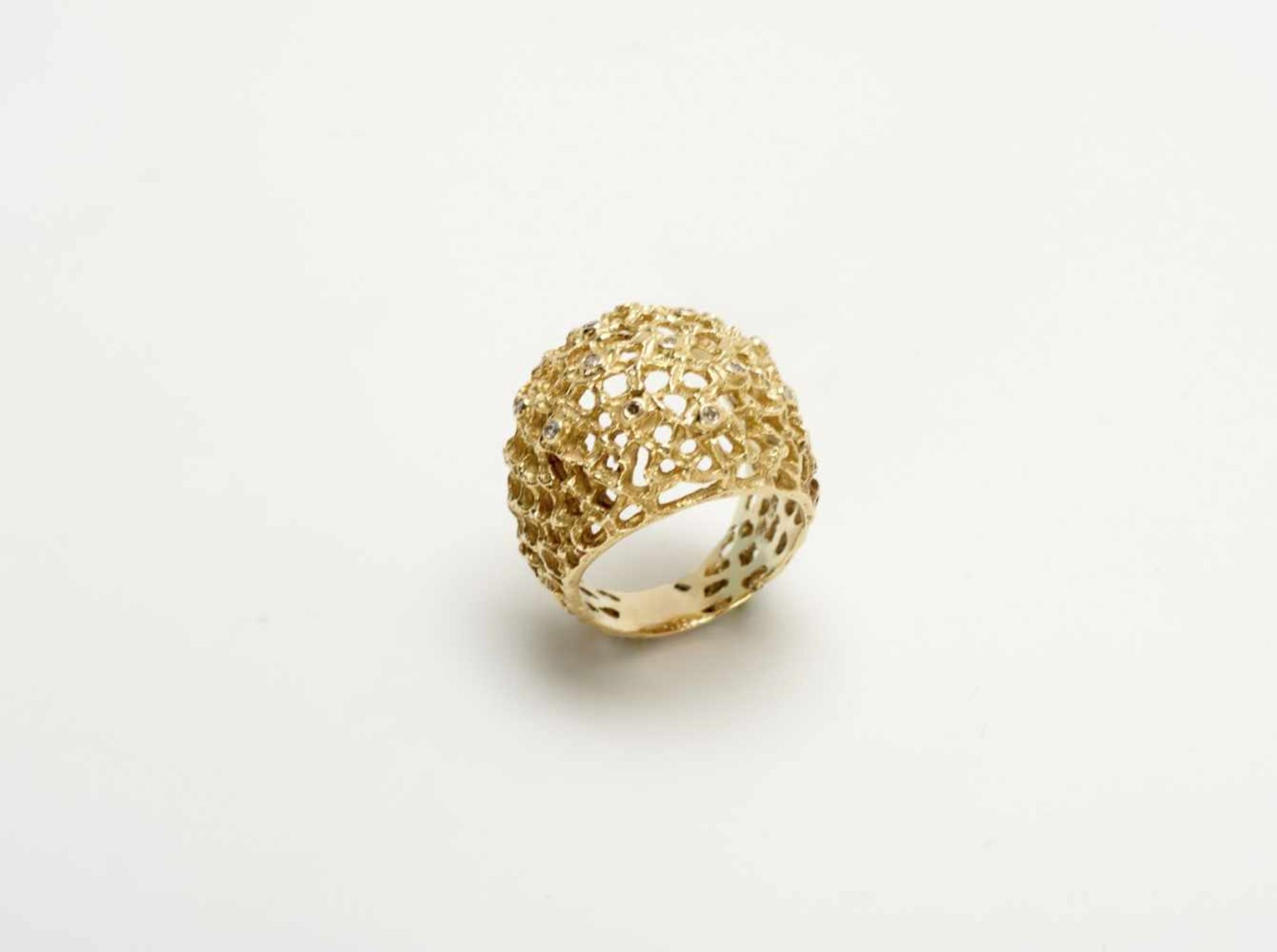 Ring with DiamondsGermany 1970s Yellow gold 585/-, tested. 13 small octagon cut diamonds. Ring size: