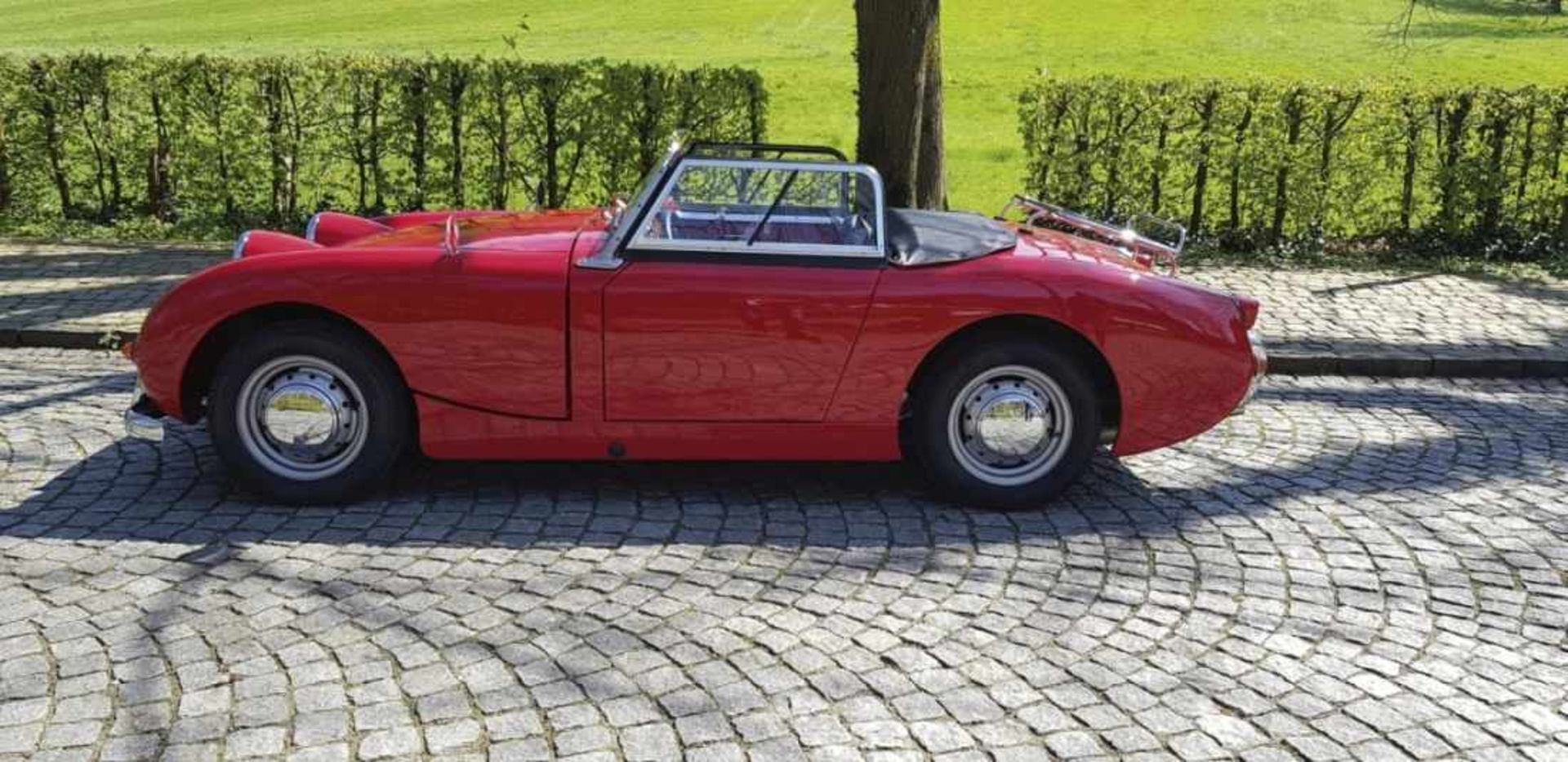 Austin-Healey Sprite MKI ('Frog eye')Roadster, four-cylinder, 1,256 cc Year of construction / - Bild 3 aus 21