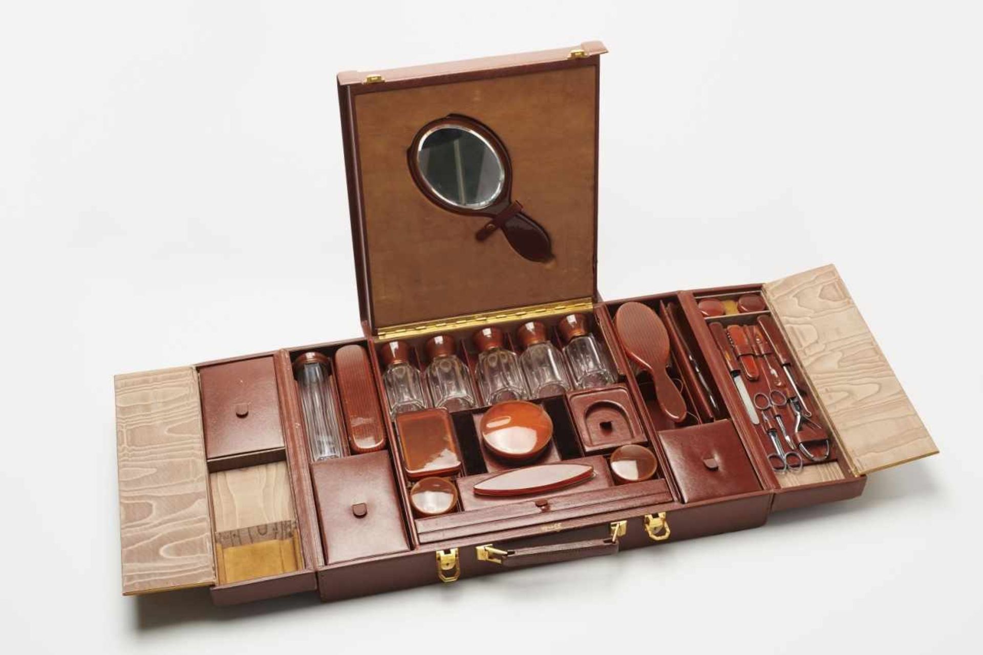 Toiletry CaseJean-Baptiste Morabito, Paris C. 1925/1930 Leather, brown. Fully outfitted with ''
