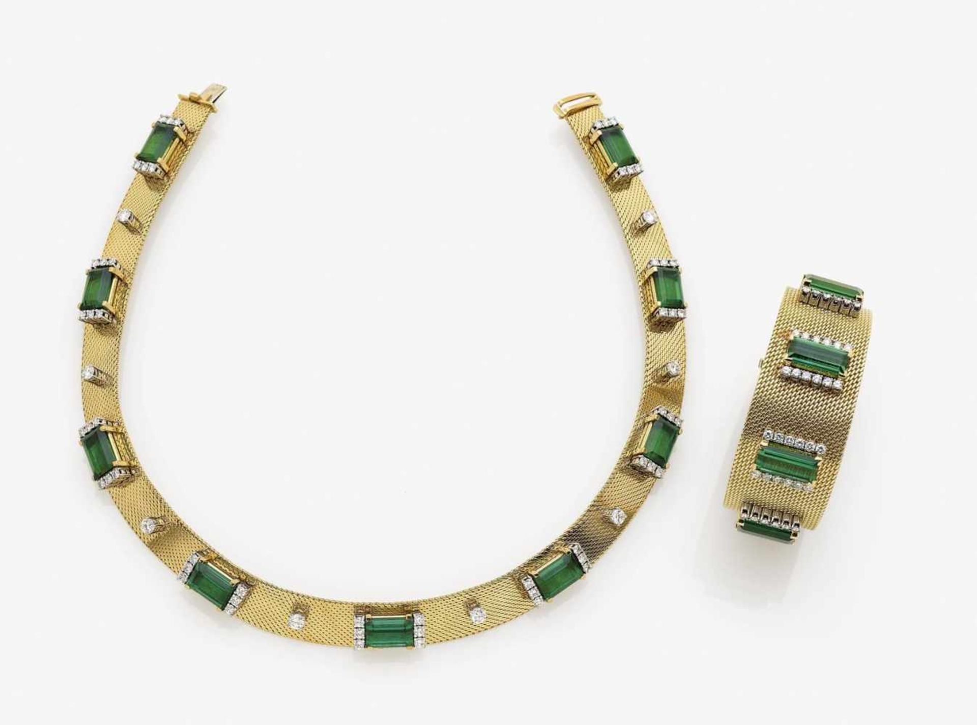 Demi-Parure, consisting Necklace and Bracelet with Tourmalines and DiamondsGermany, 1960s 18K yellow - Bild 2 aus 3