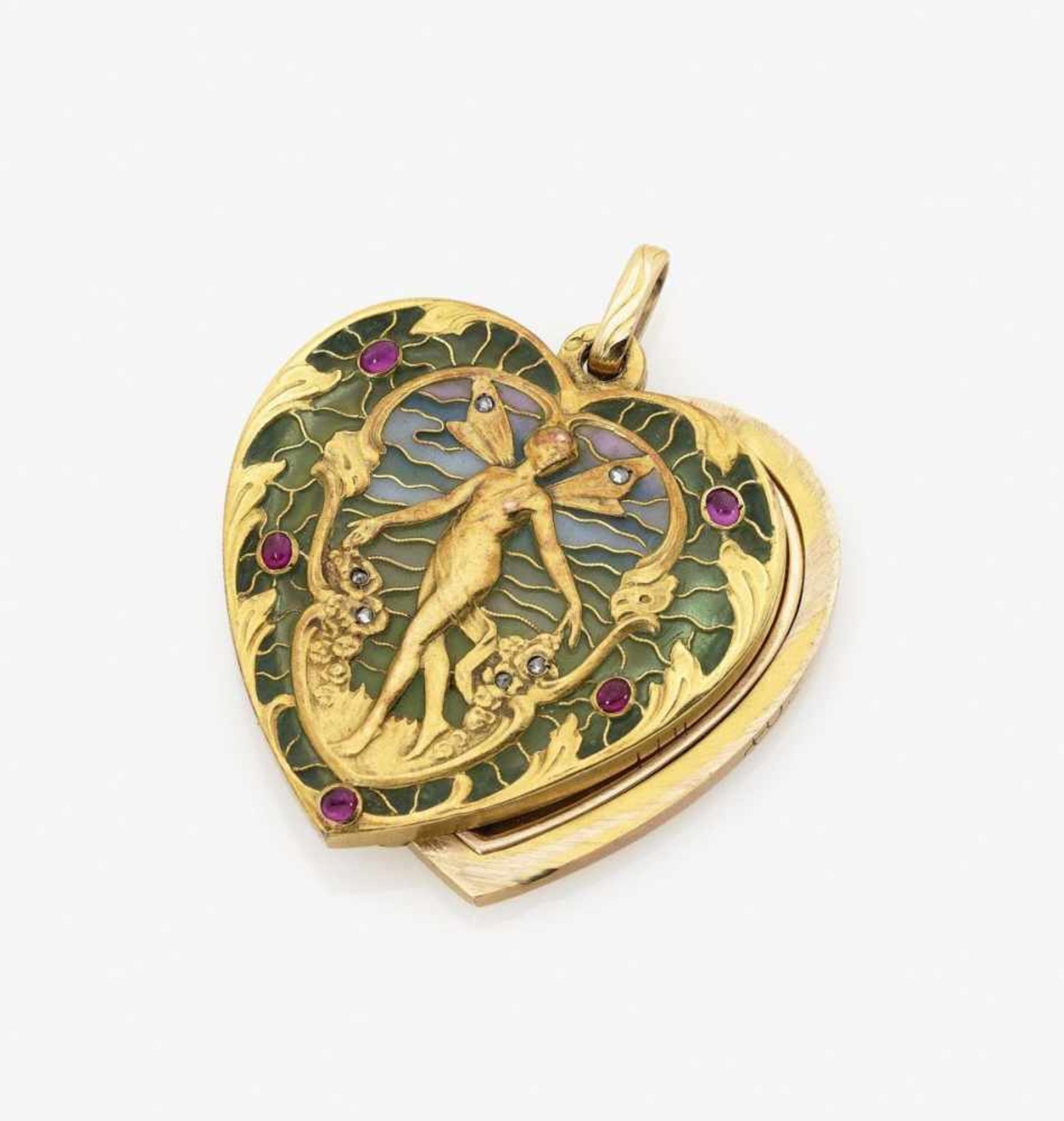 A Heart-Shaped PendantFrance, circa 1900, probably LALIQUE 18K yellow gold (750/-), tested. Engraved