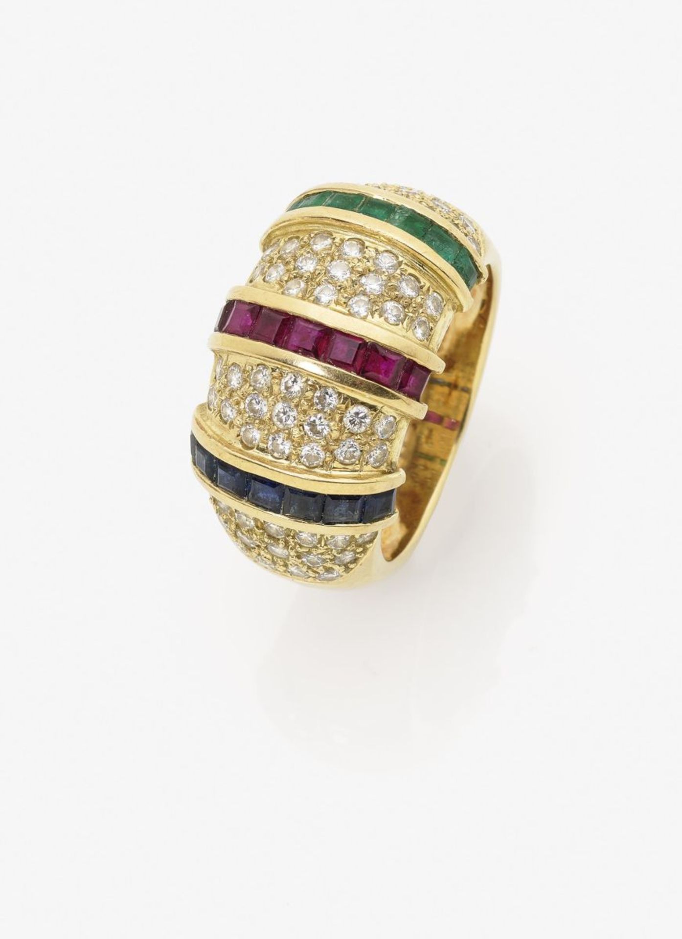 A Ruby, Sapphire, Emerald and Diamond Ring18K yellow gold (750/-), stamped. Circa 66 brilliant-cut