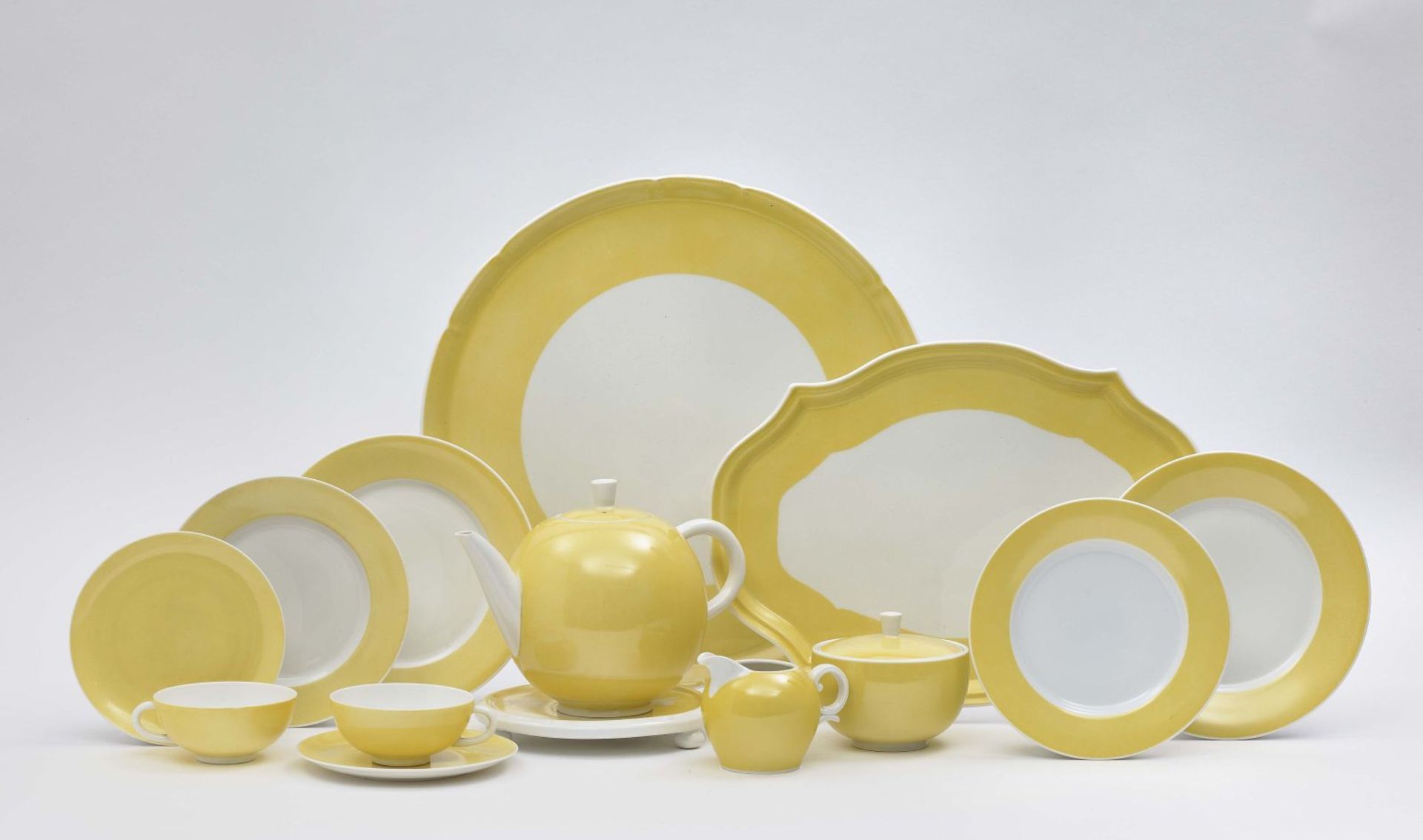 A 52-piece tea serviceNymphenburg, by Wolfgang von Wersin (?), after 1945 Porcelain. Impressed marks