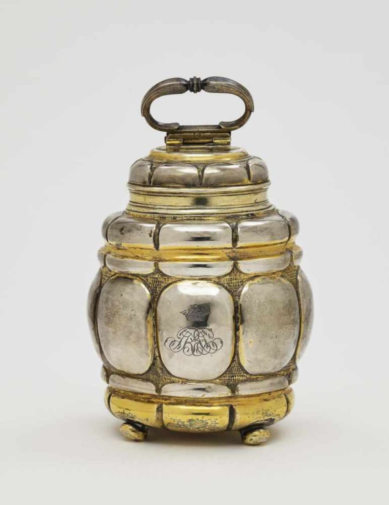 A Silver Screw-Top CanisterAugsburg, 1669 - 1679, Paul Solanier Silver, partly gilt. Eight-sided