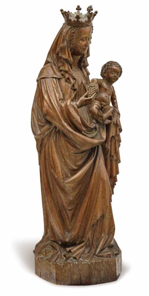 The Virgin and ChildRhenish, circa 1420 Standing contrapposto on a polygonal pedestal, holding the - Image 3 of 6