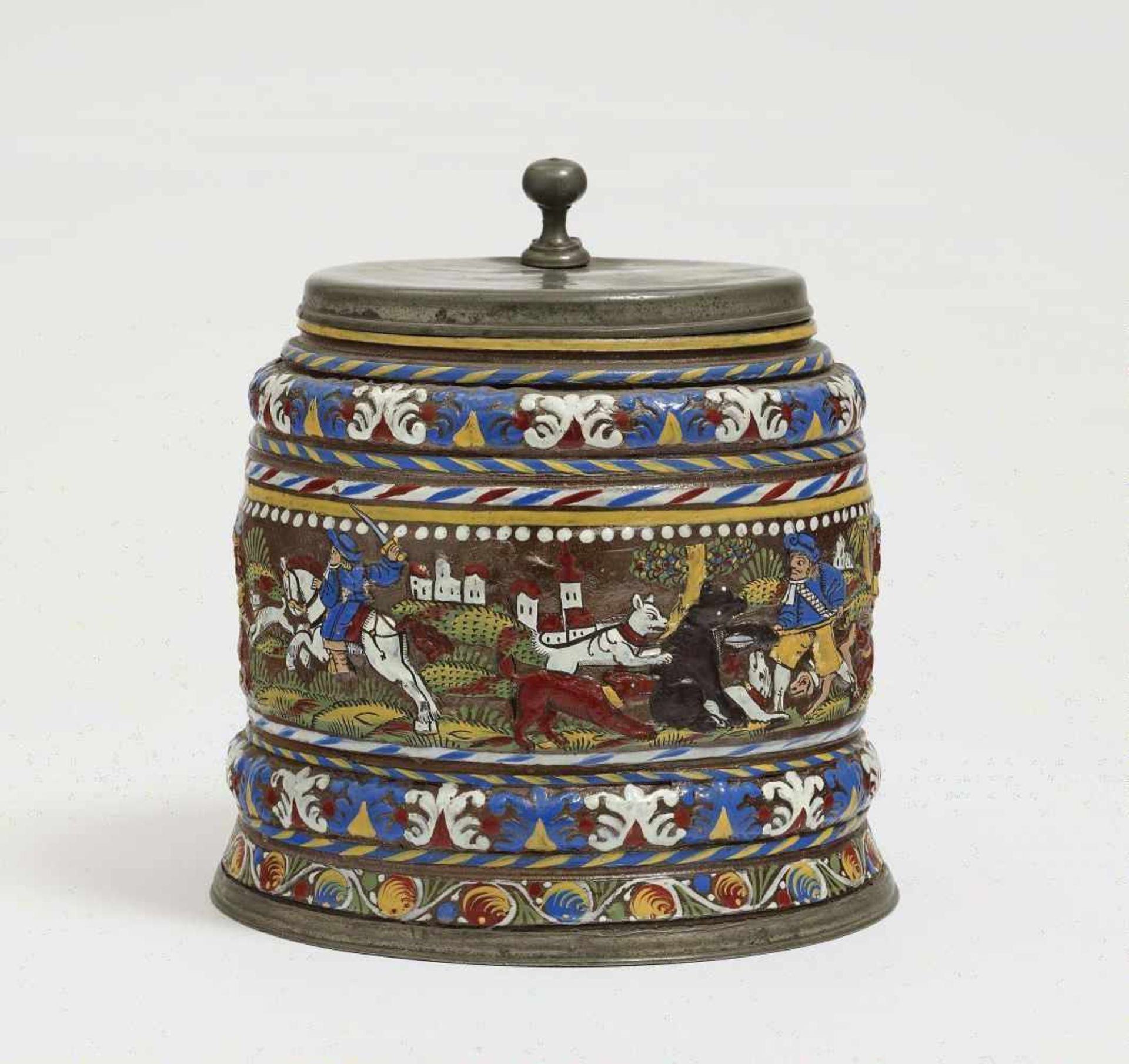 A Stoneware TankardCreussen, 2nd half of the 17th Century Brown, salt-glazed stoneware, - Bild 2 aus 3