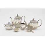 A 4-piece coffee/tea serviceMunich, Edition Wollenweber Silver, partly gilt interior. Hallmarked