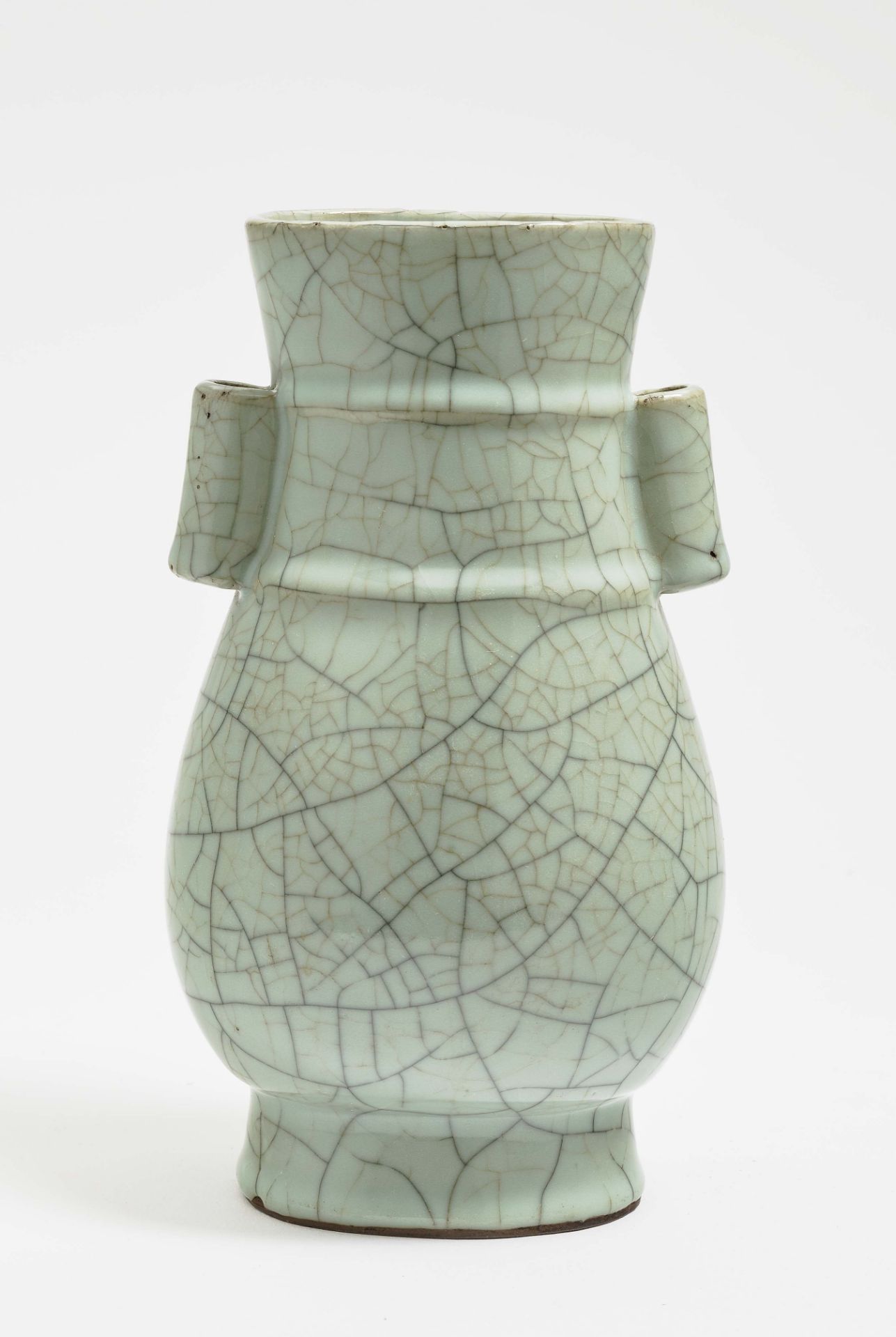 A ''Ge-type'' Hu-form vaseChina, probably 18th/19th century Porcelain. Celadon glaze with craquelure